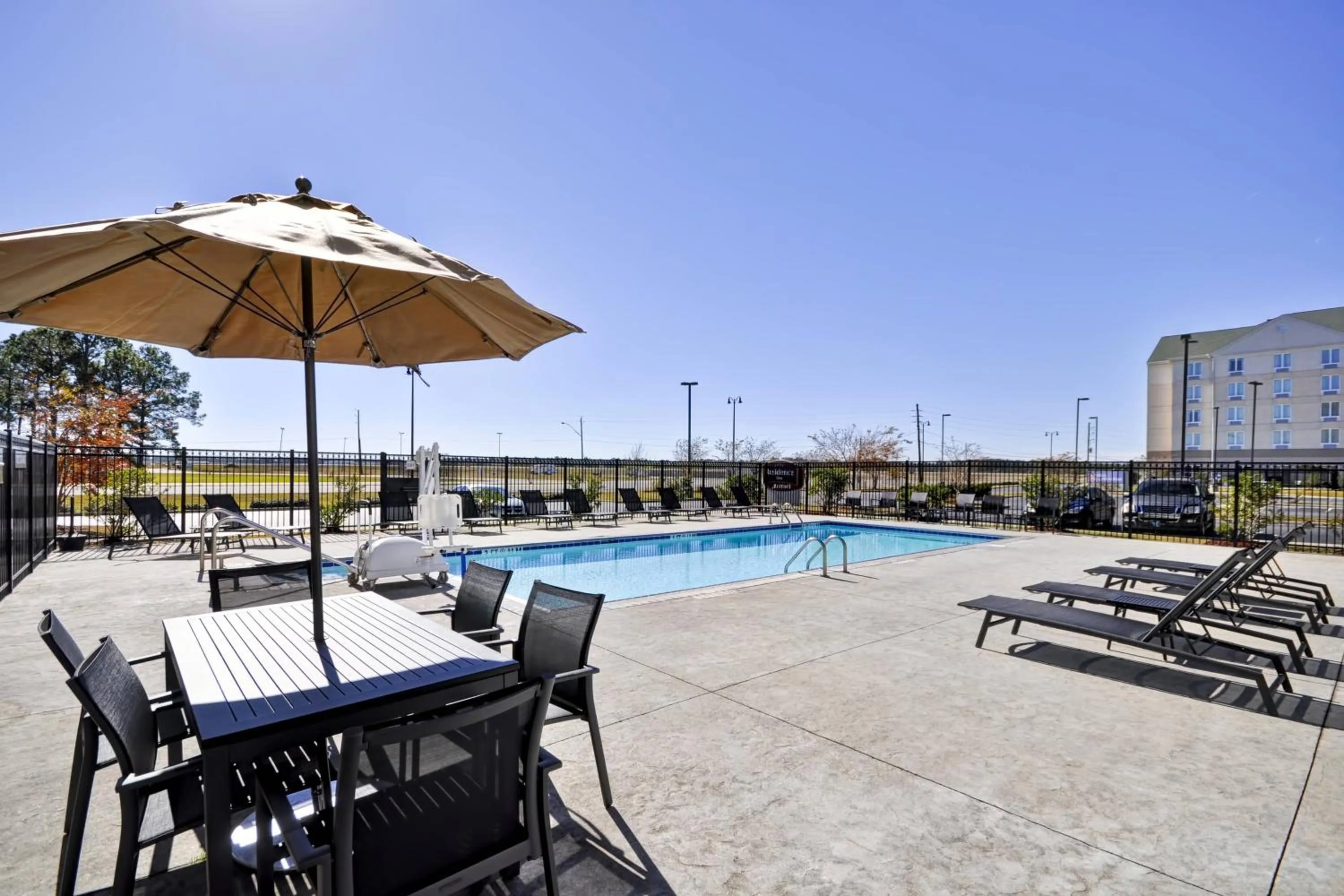 Swimming pool in Residence Inn by Marriott Gulfport-Biloxi Airport