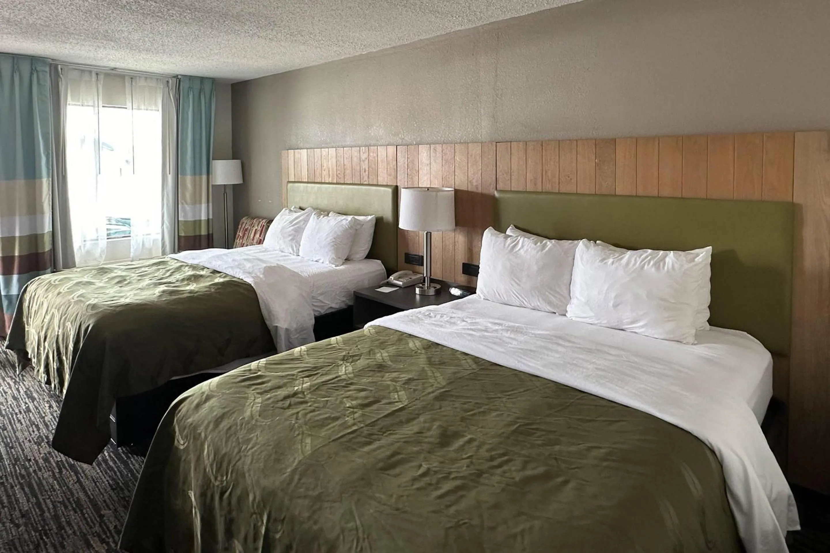 Bedroom, Bed in Quality Inn Calhoun North I-75