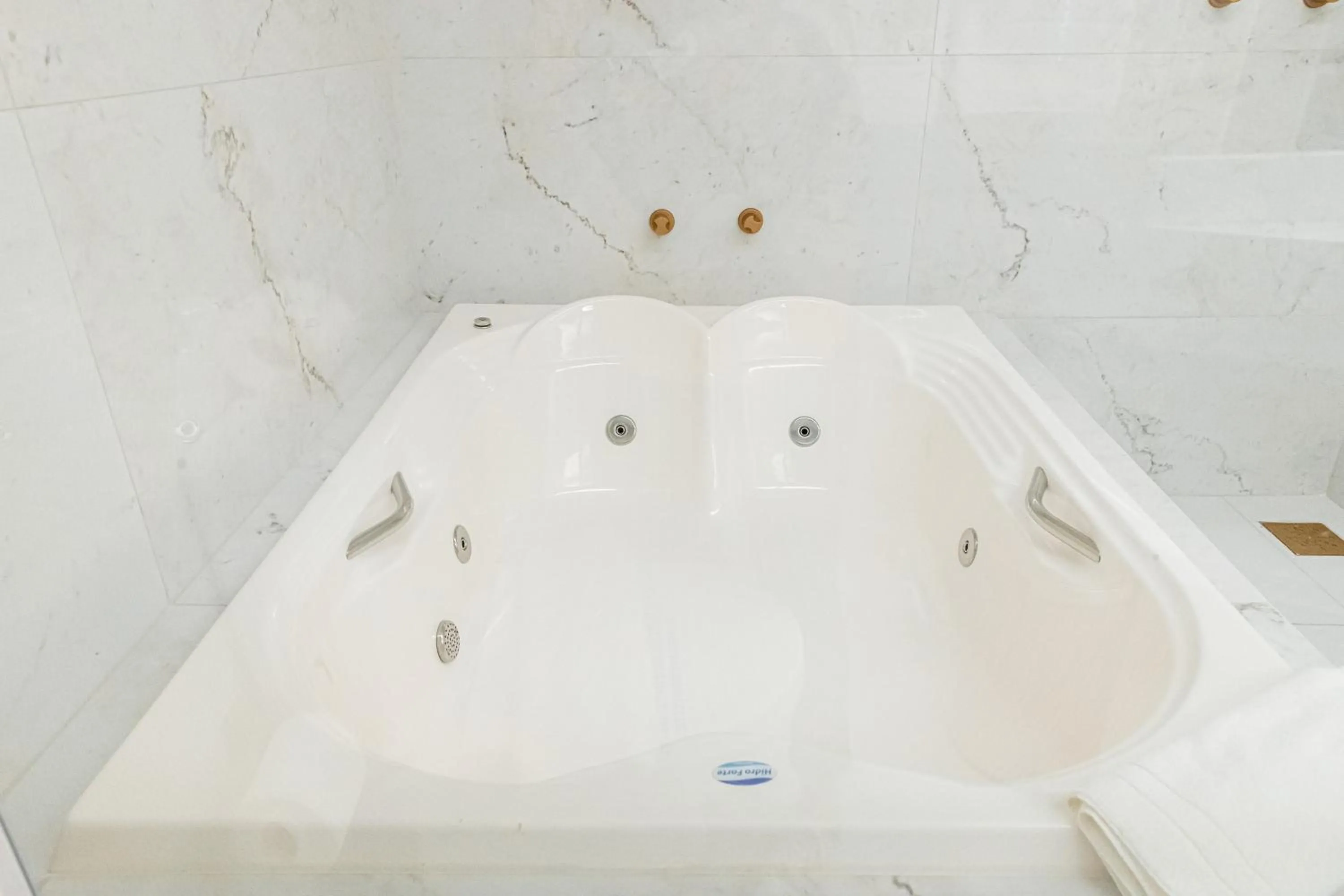 Hot Tub in Brisamar Hotel & SPA São Luís