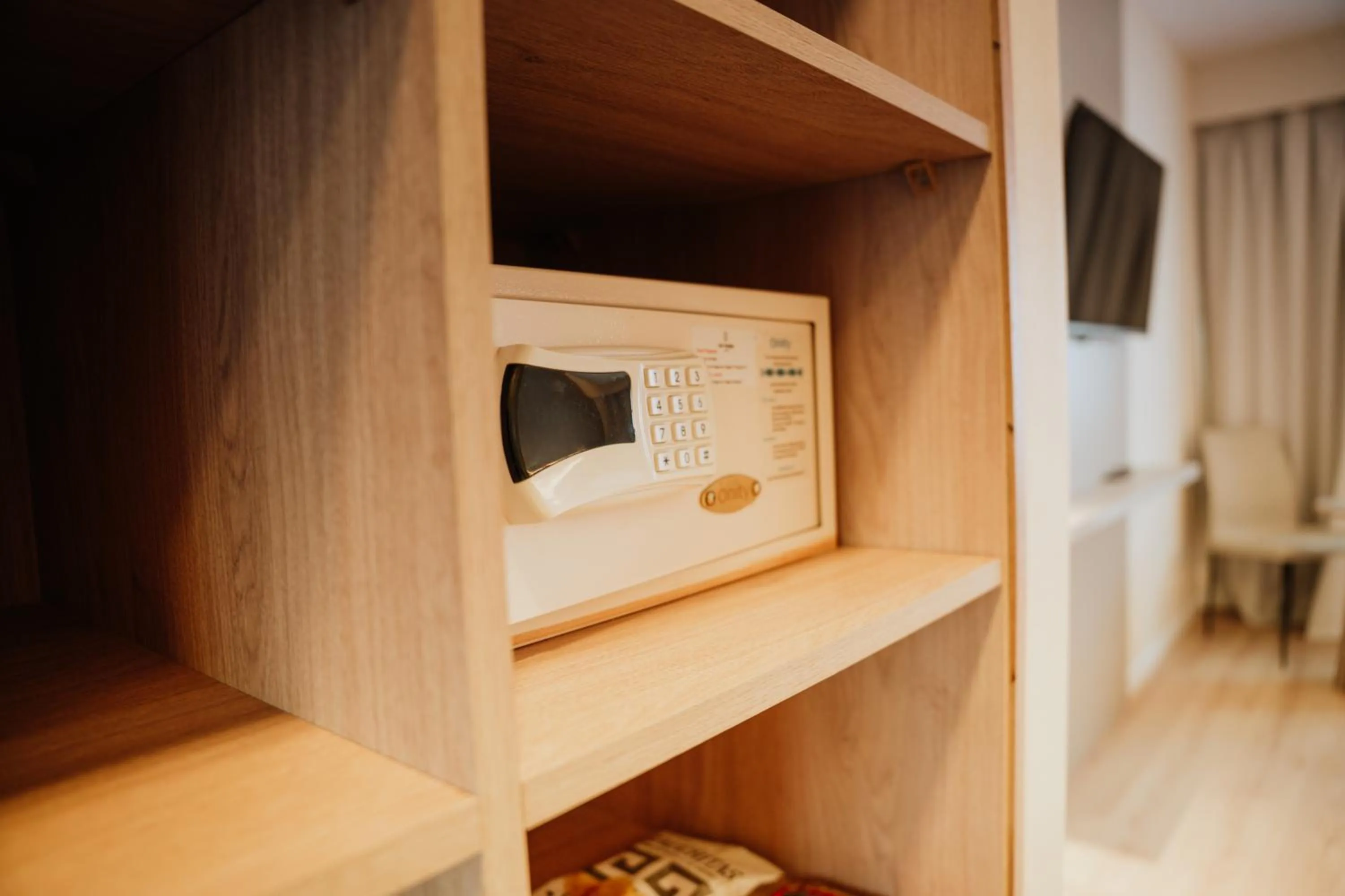 safe, Bed in Hotel Las Lengas