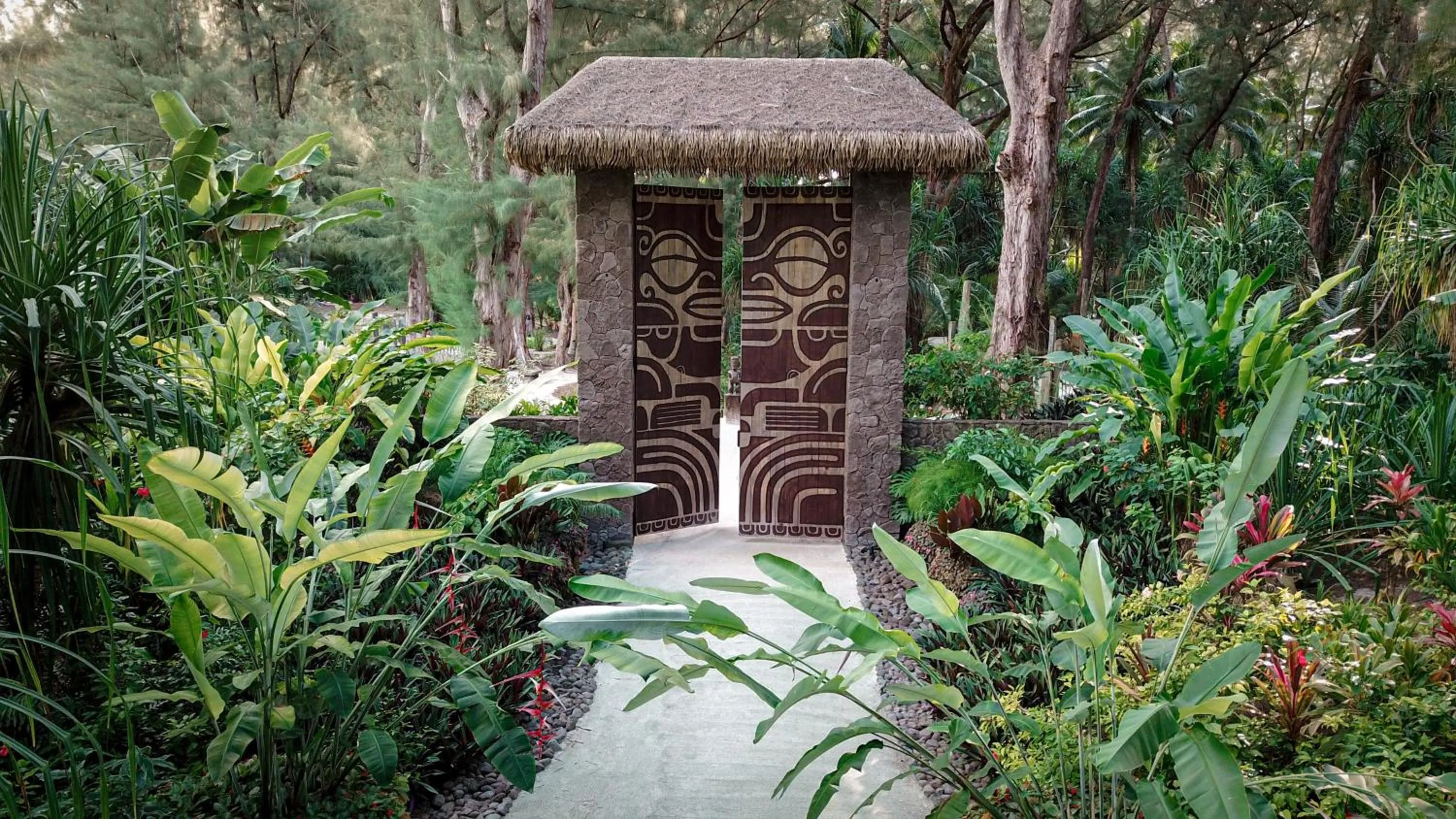 Garden in Le Bora Bora by Pearl Resorts