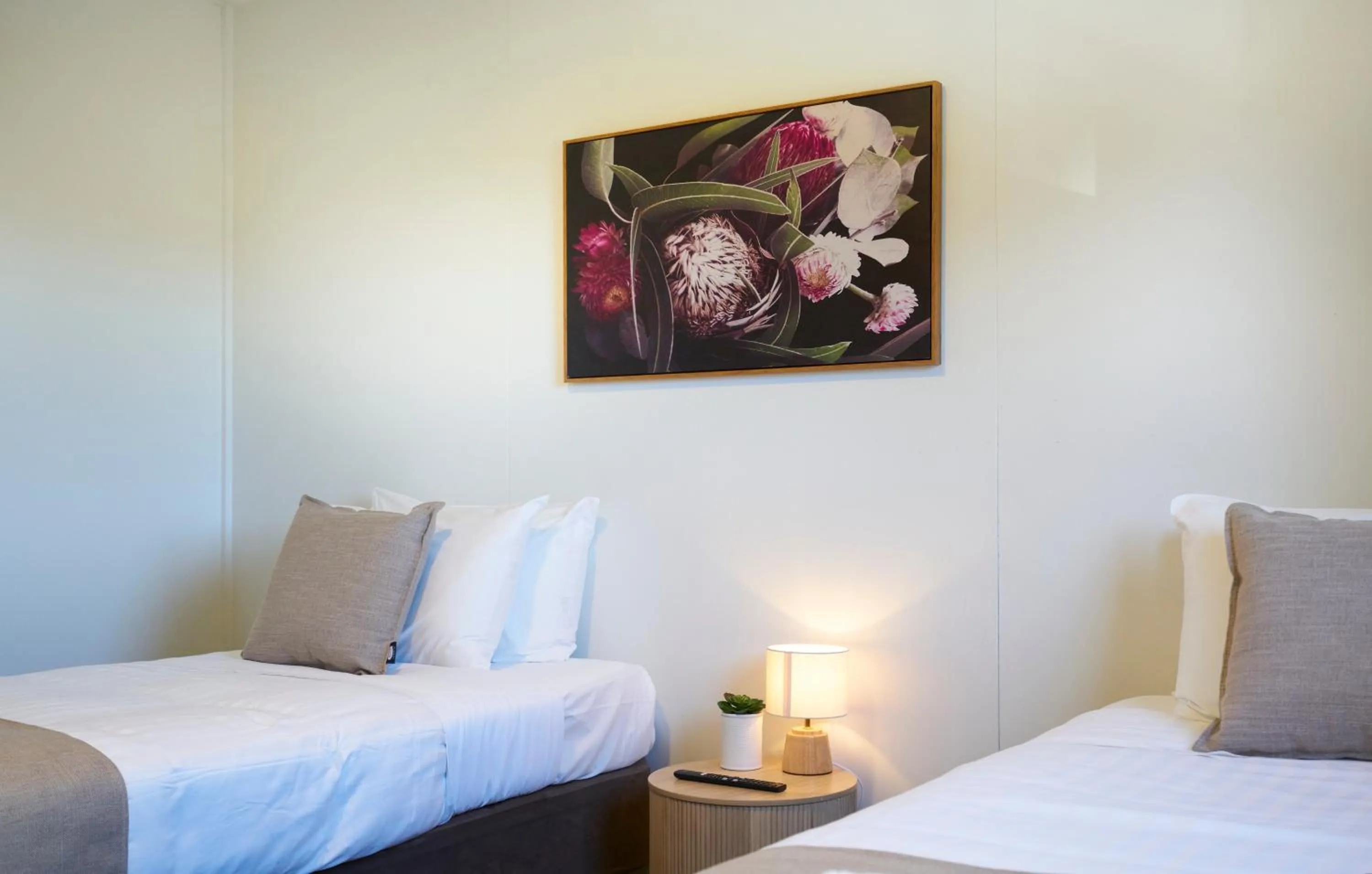 Property building, Bed in The Island Accommodation