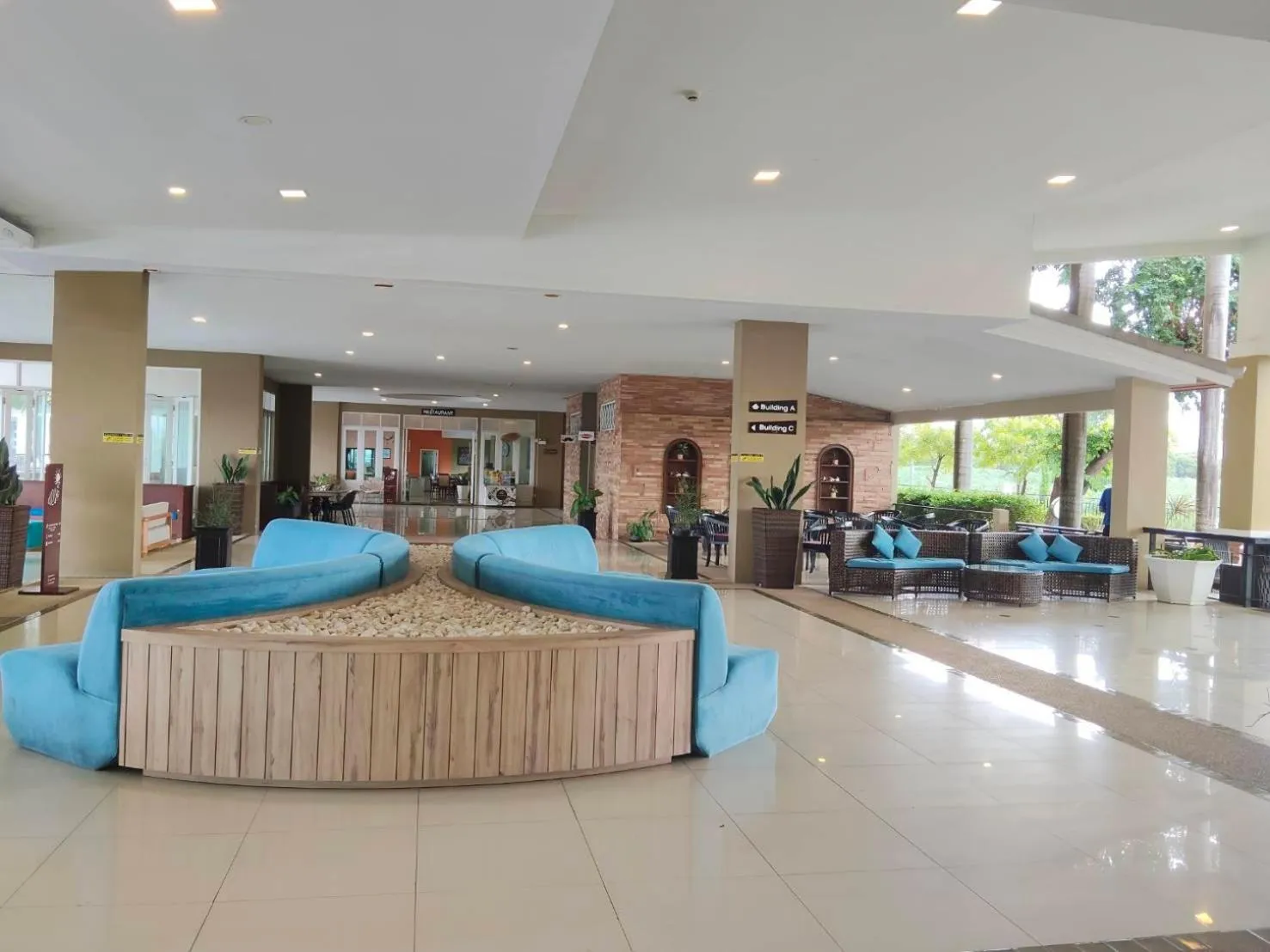 Lobby or reception in Royal Phala Cliff Beach Resort