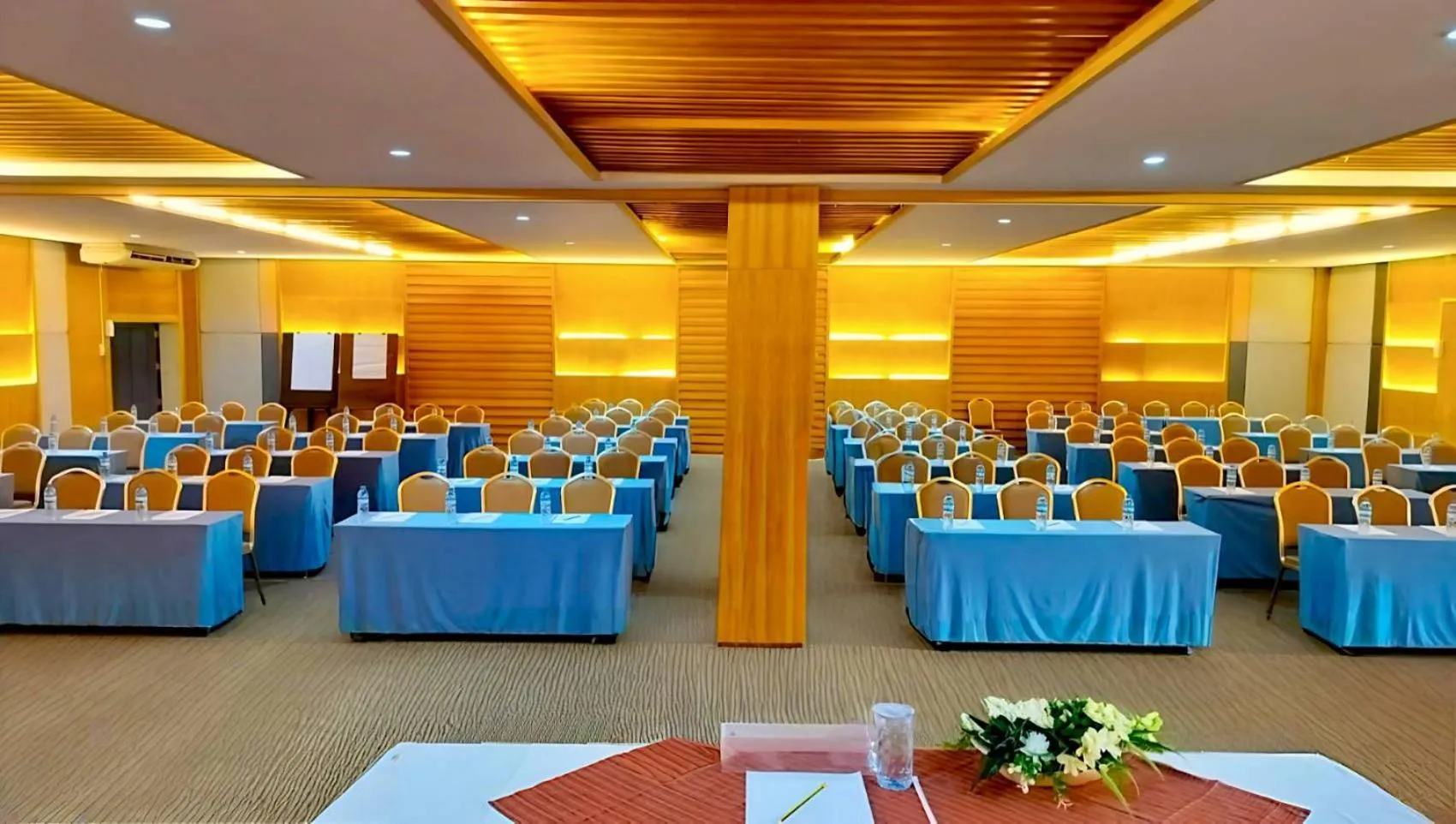 Meeting/conference room in Royal Phala Cliff Beach Resort