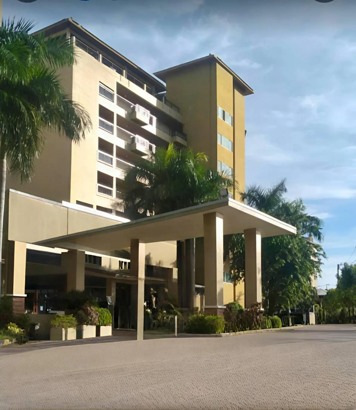 Facade/entrance in Royal Phala Cliff Beach Resort