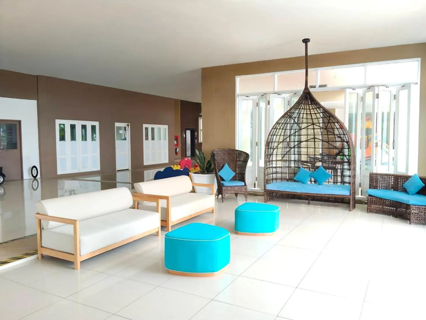 Lobby or reception in Royal Phala Cliff Beach Resort