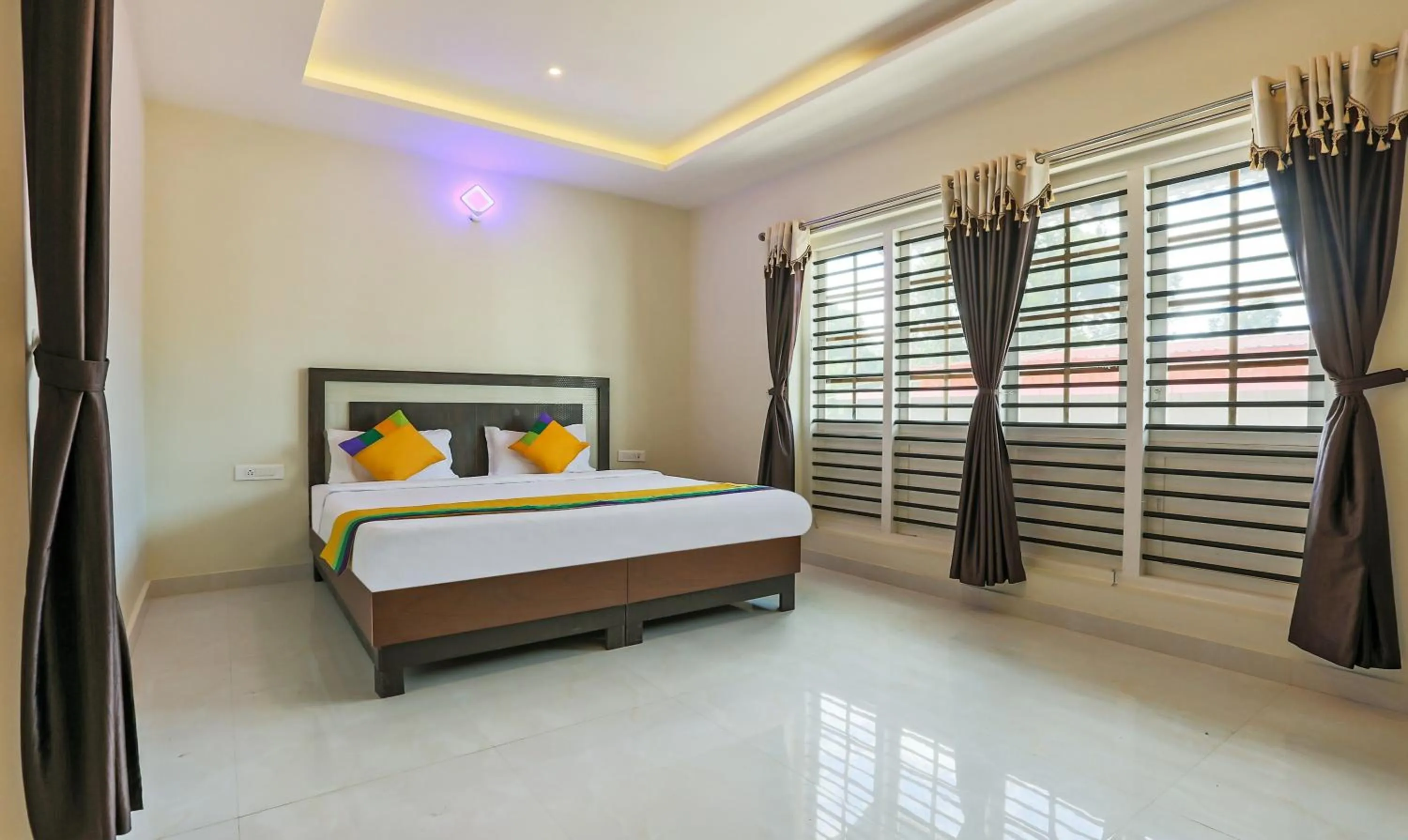 Photo of the whole room, Bed in Itsy Hotels Kottaram Residency