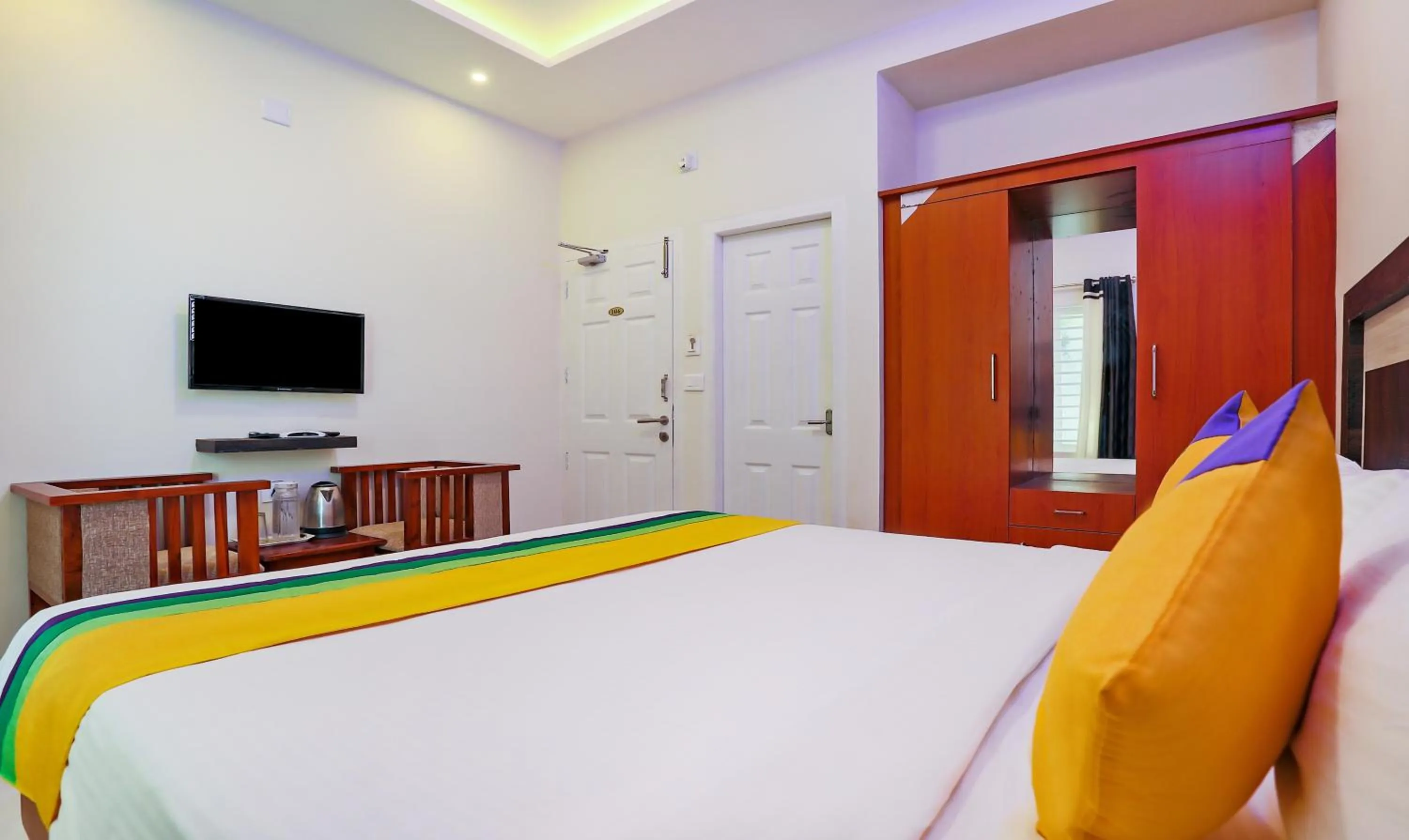 Bedroom, Bed in Itsy Hotels Kottaram Residency