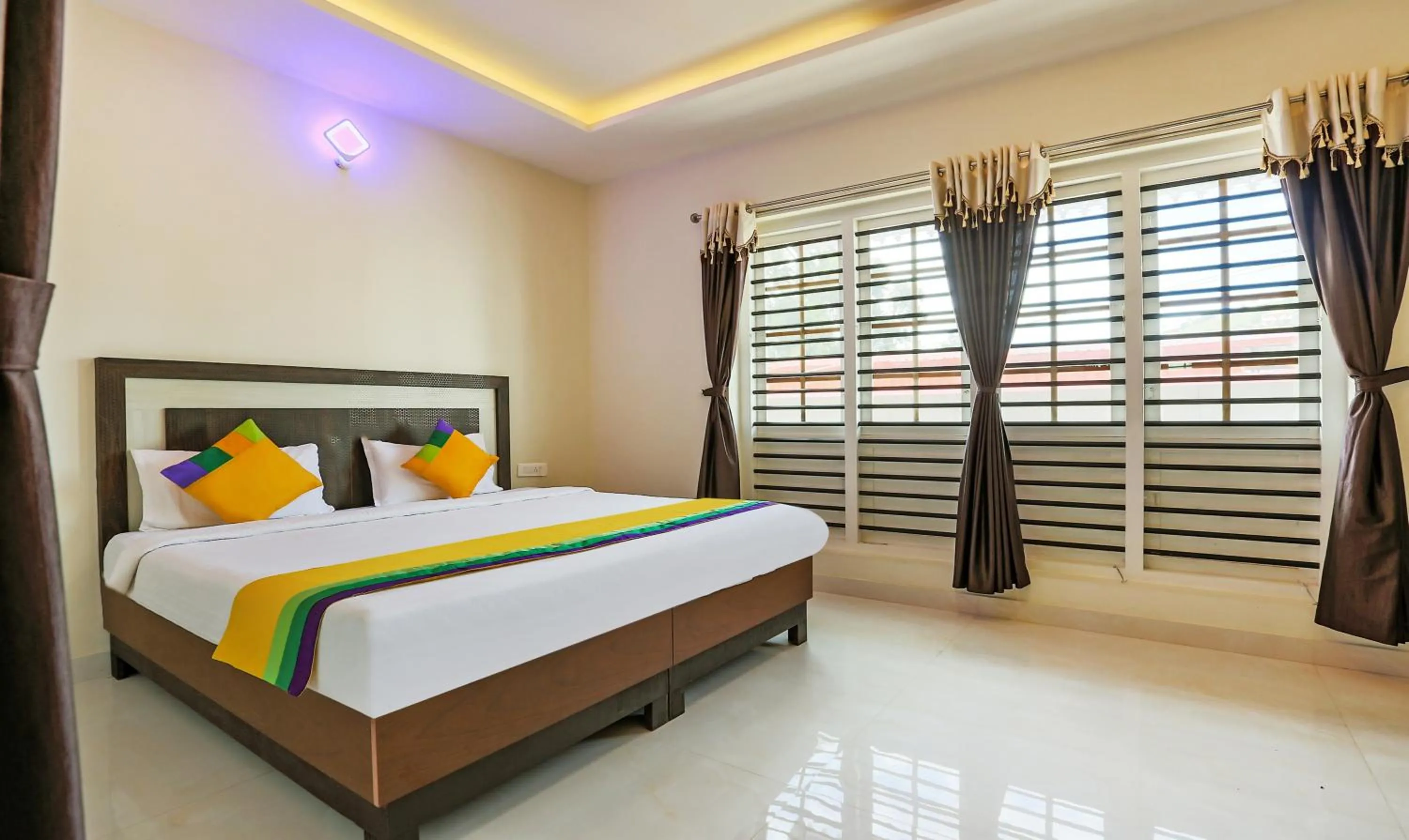 Photo of the whole room, Bed in Itsy Hotels Kottaram Residency