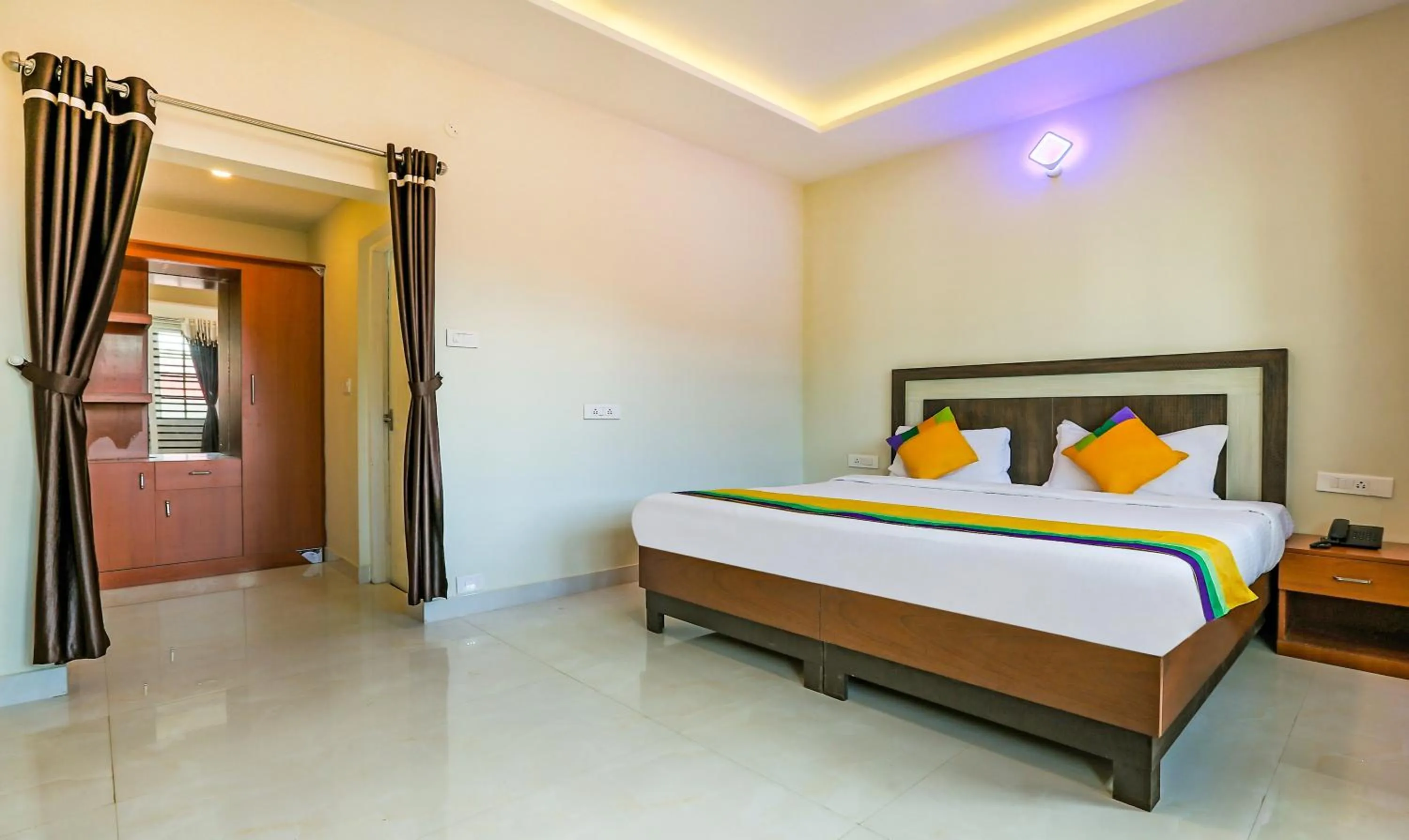 Photo of the whole room, Bed in Itsy Hotels Kottaram Residency