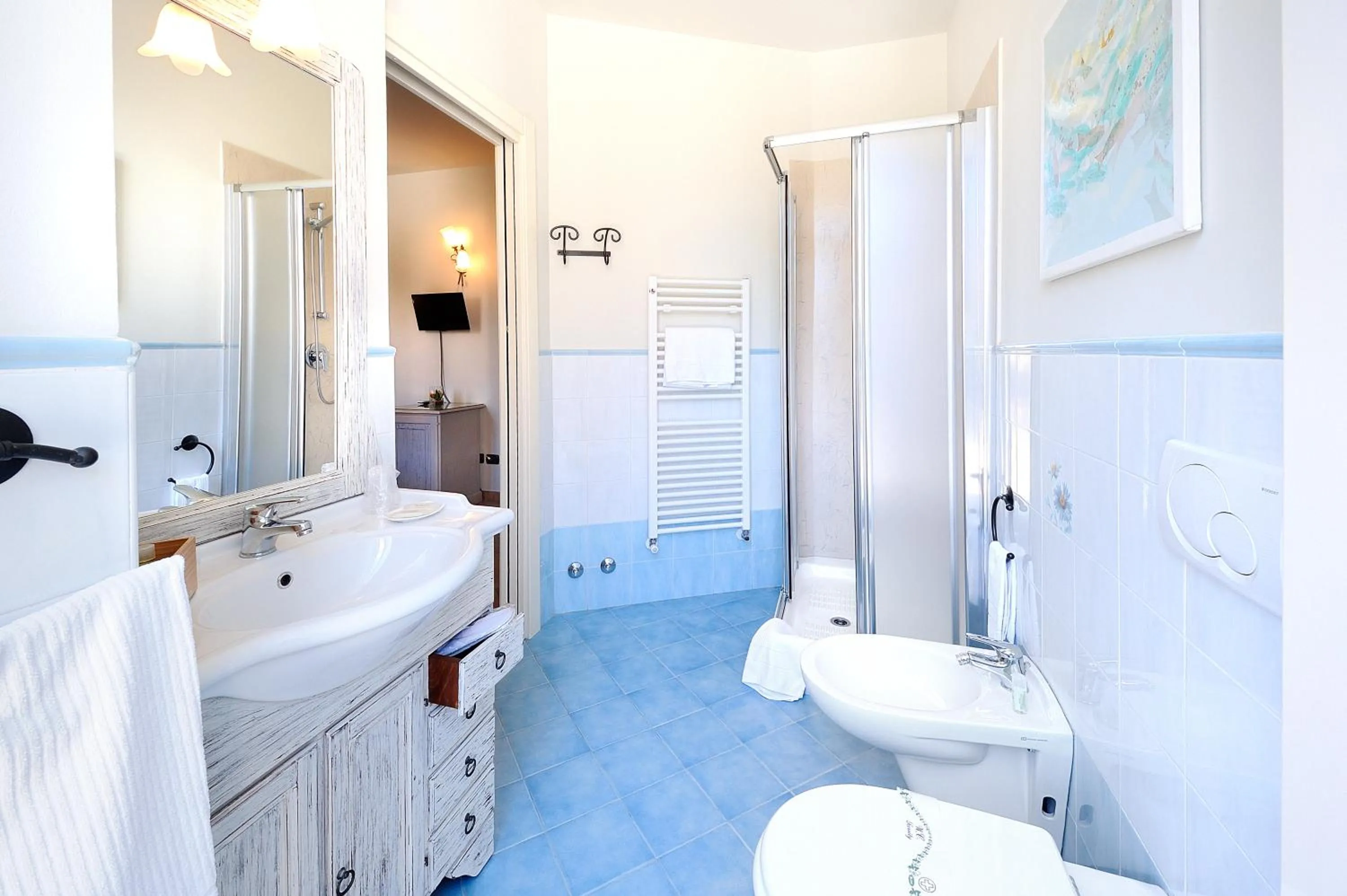 Bathroom in Albergo Giuan Arma di Taggia