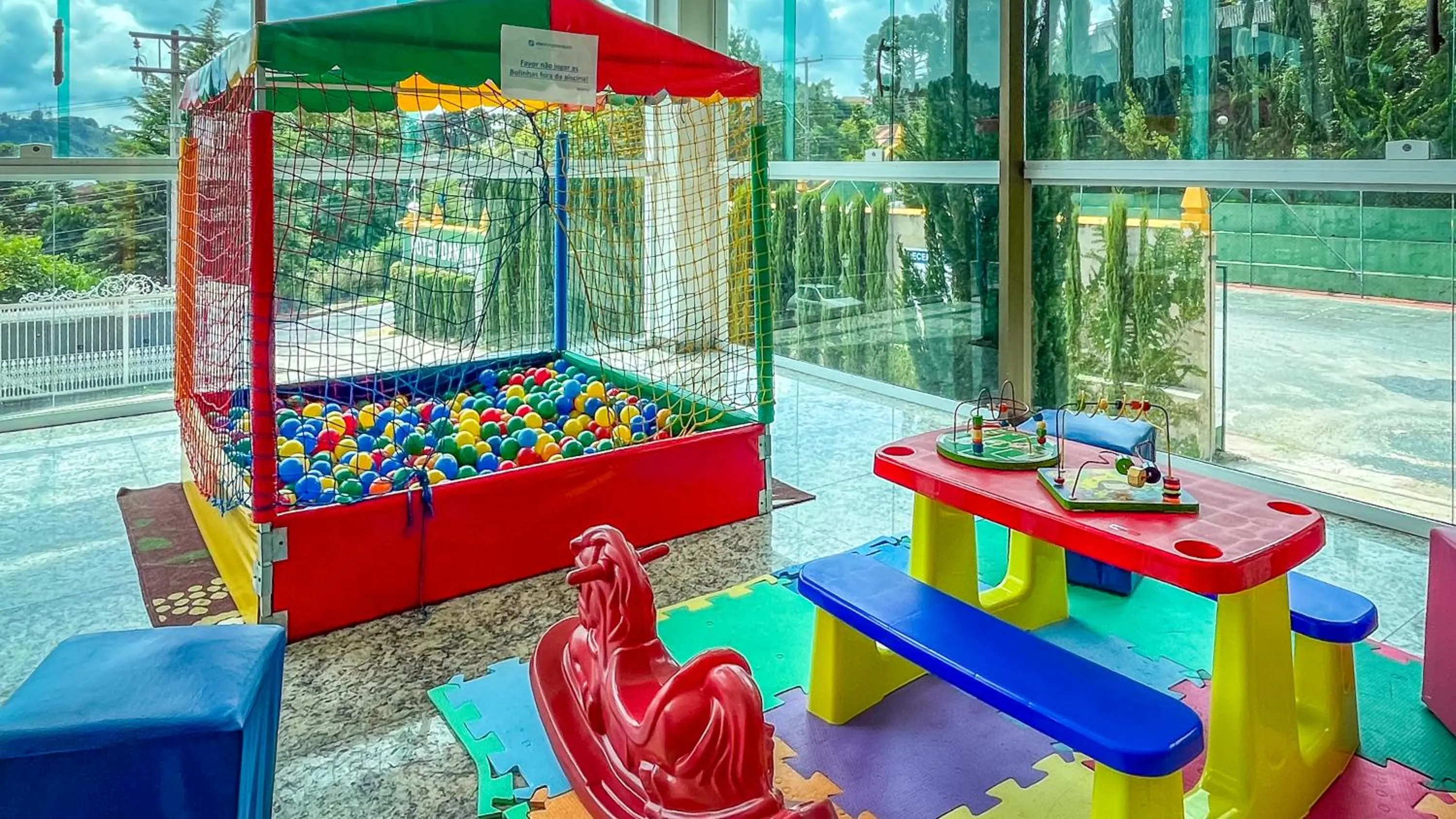 Area and facilities in Hotel Dan Inn Campos do Jordão