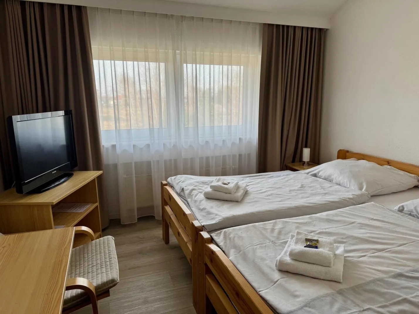 Photo of the whole room, Bed in Gästehaus Haßloch/Pfalz