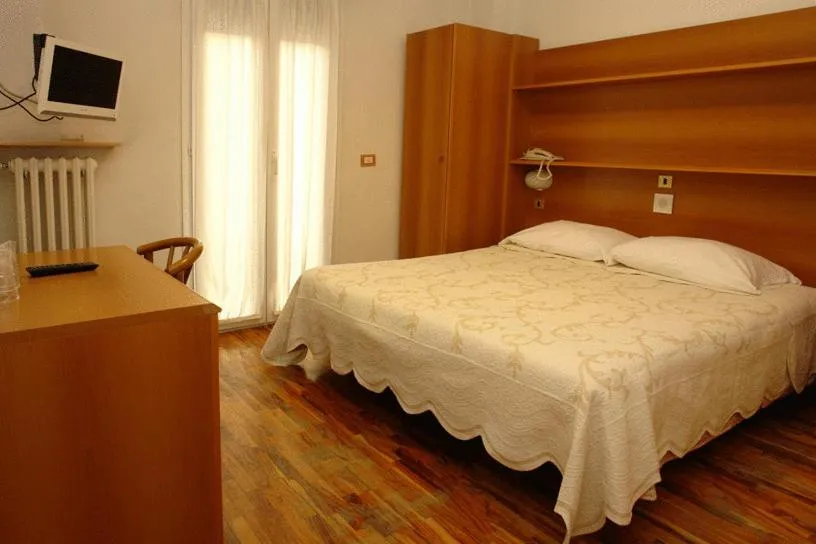 Photo of the whole room, Bed in Hotel Torrismondi