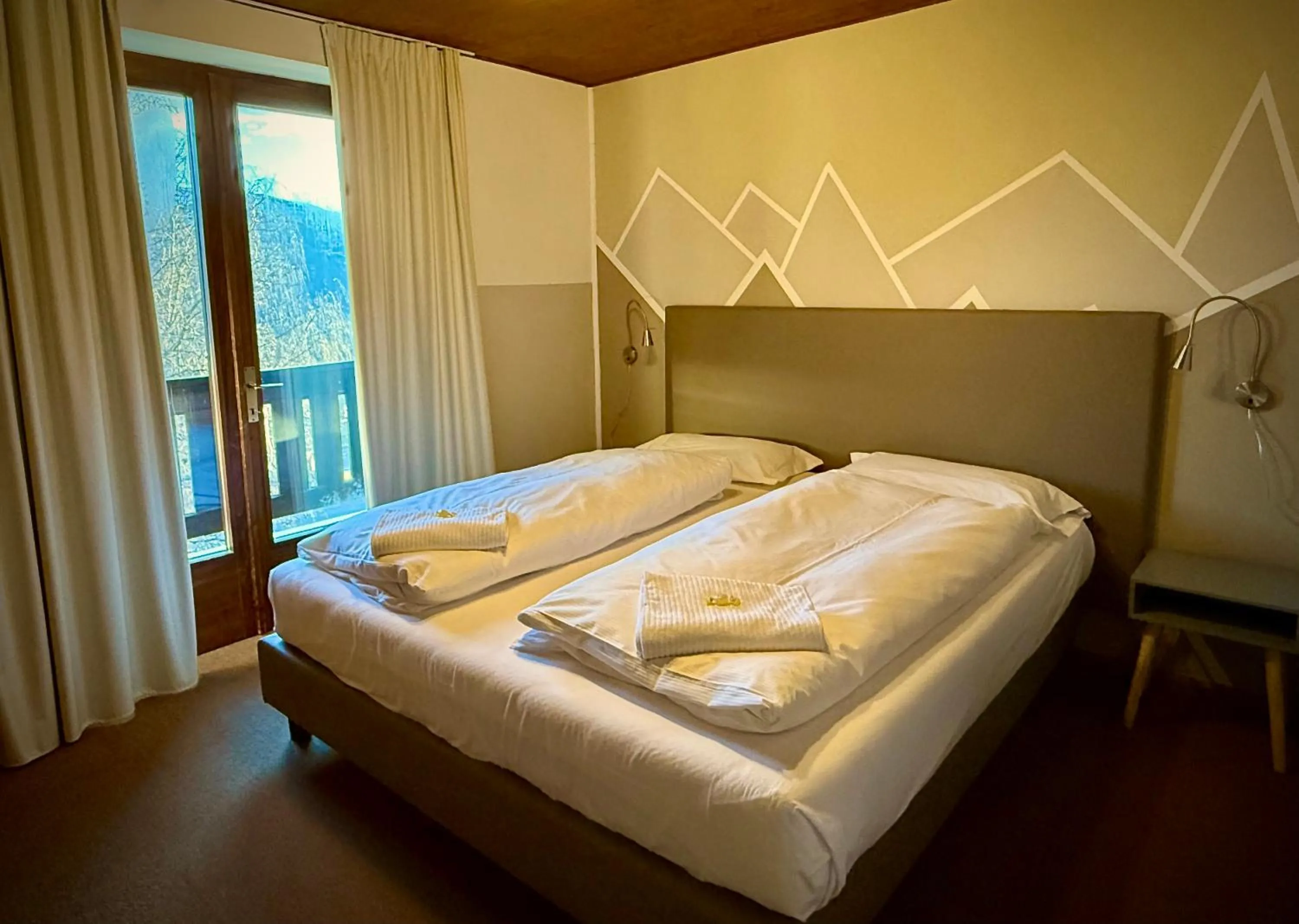 Classic Double or Twin Room with Balcony - single occupancy in Hotel Garni Edy