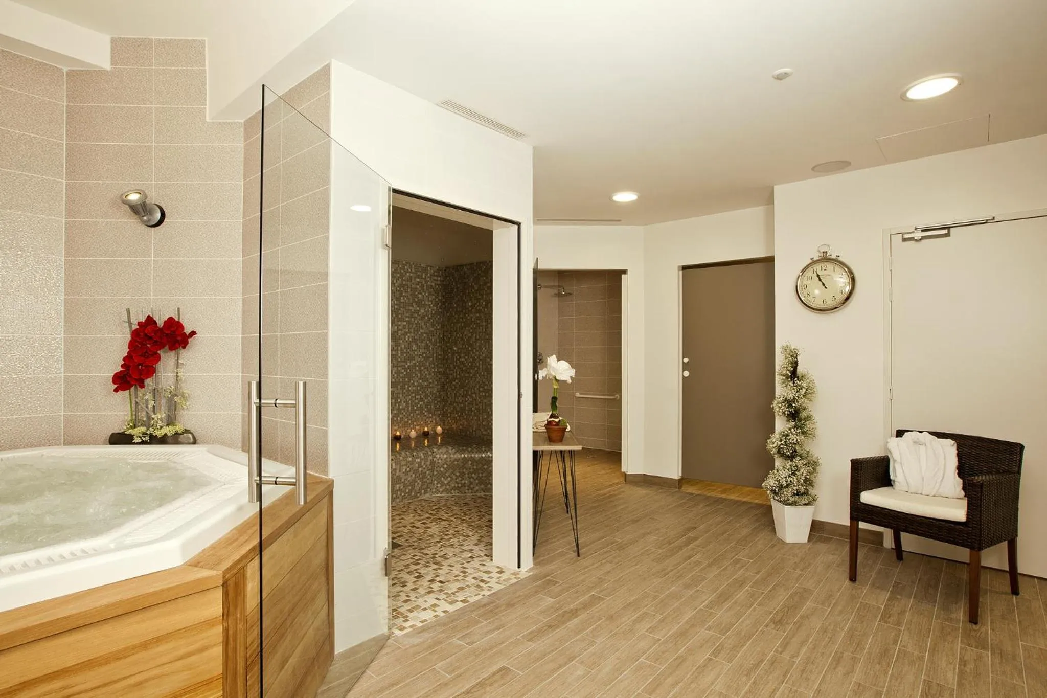 Hot Tub in Residhome Arcachon Plazza