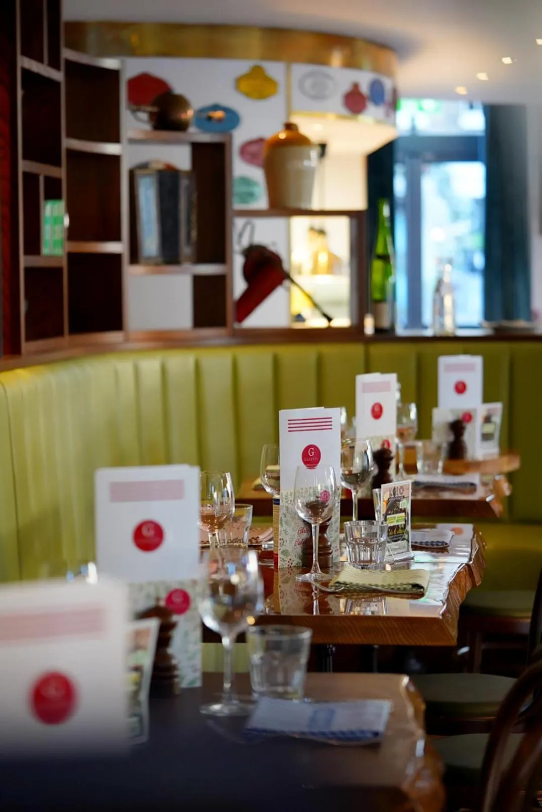 Restaurant/places to eat in Marrable's Farringdon Hotel