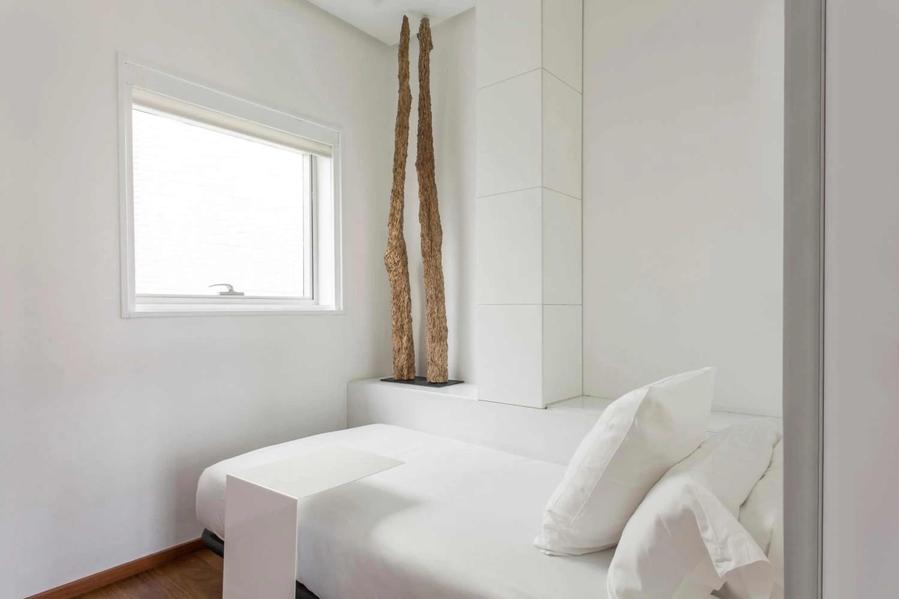 Bed in Suites Avenue