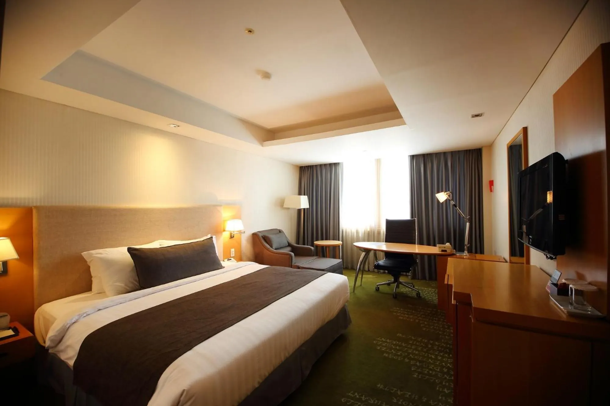 Bed in Ramada by Wyndham Songdo