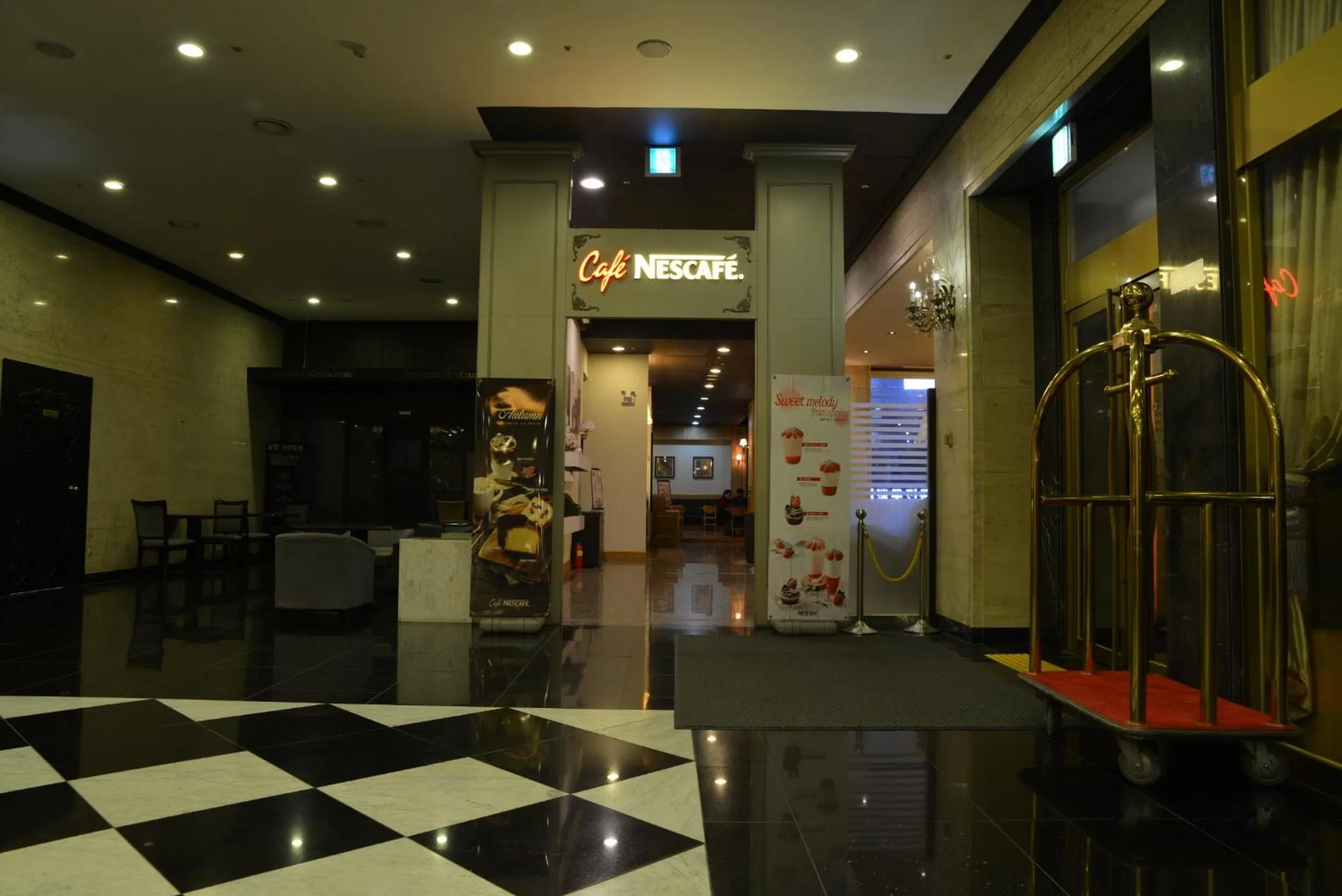 Lobby or reception in Ramada by Wyndham Songdo