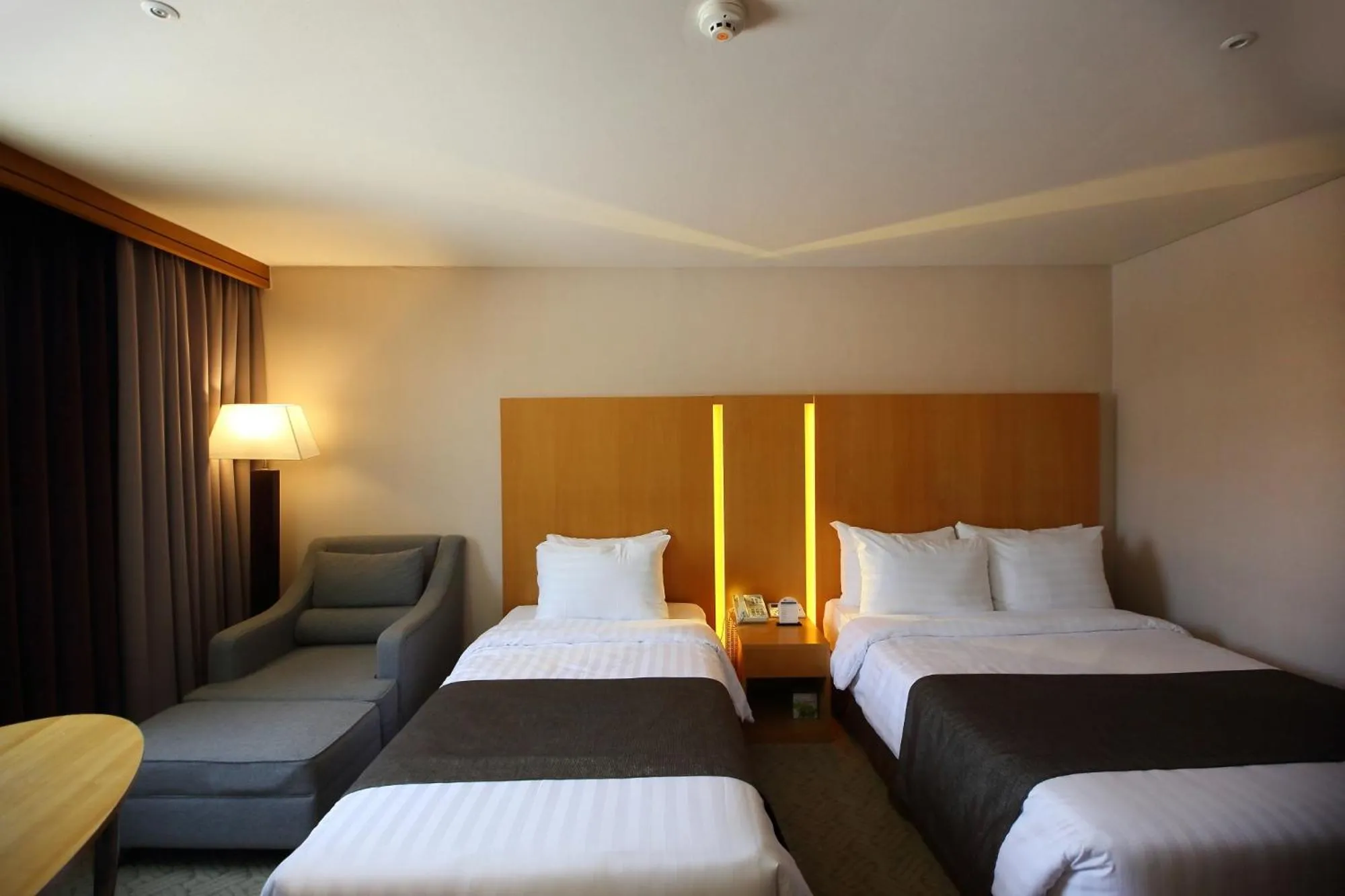 Bed in Ramada by Wyndham Songdo