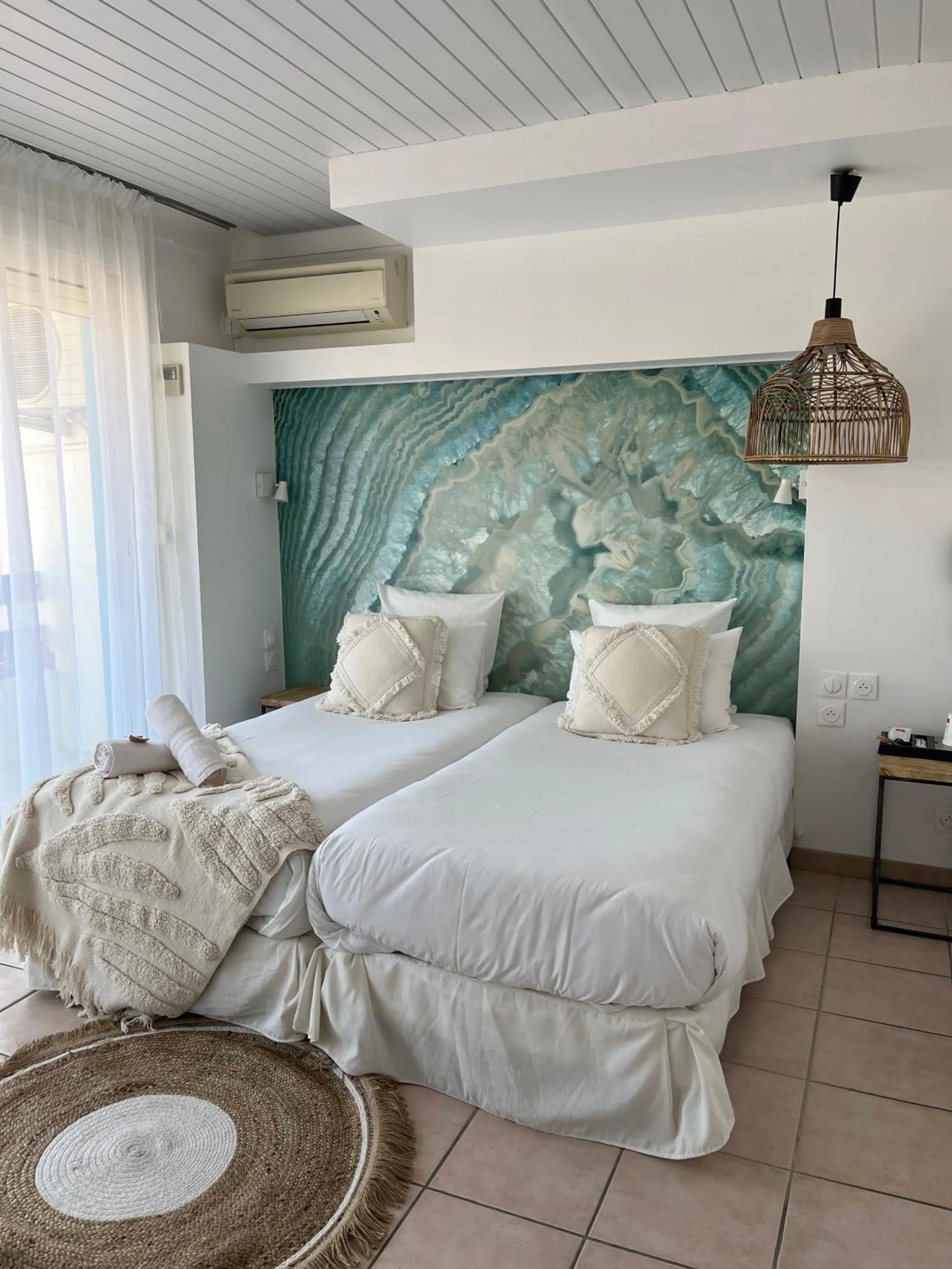 Bed in Hôtel Les Sables - Urban Style - by Logis Hotels