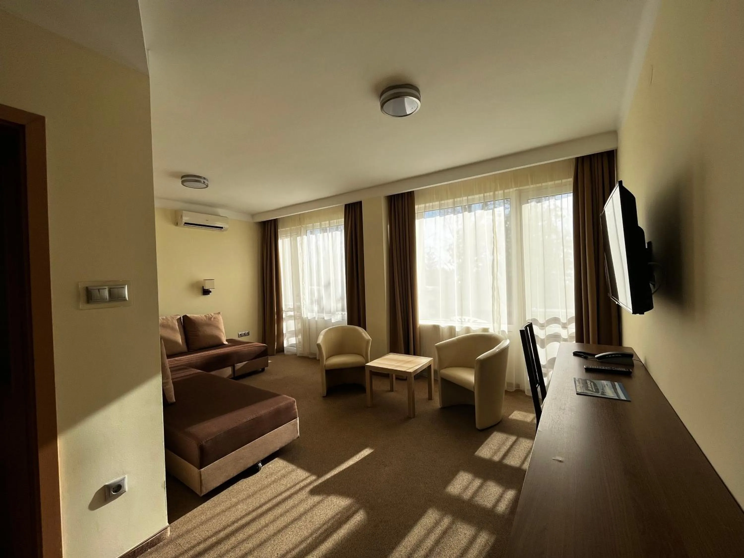 Living room in Nereus Park Hotel