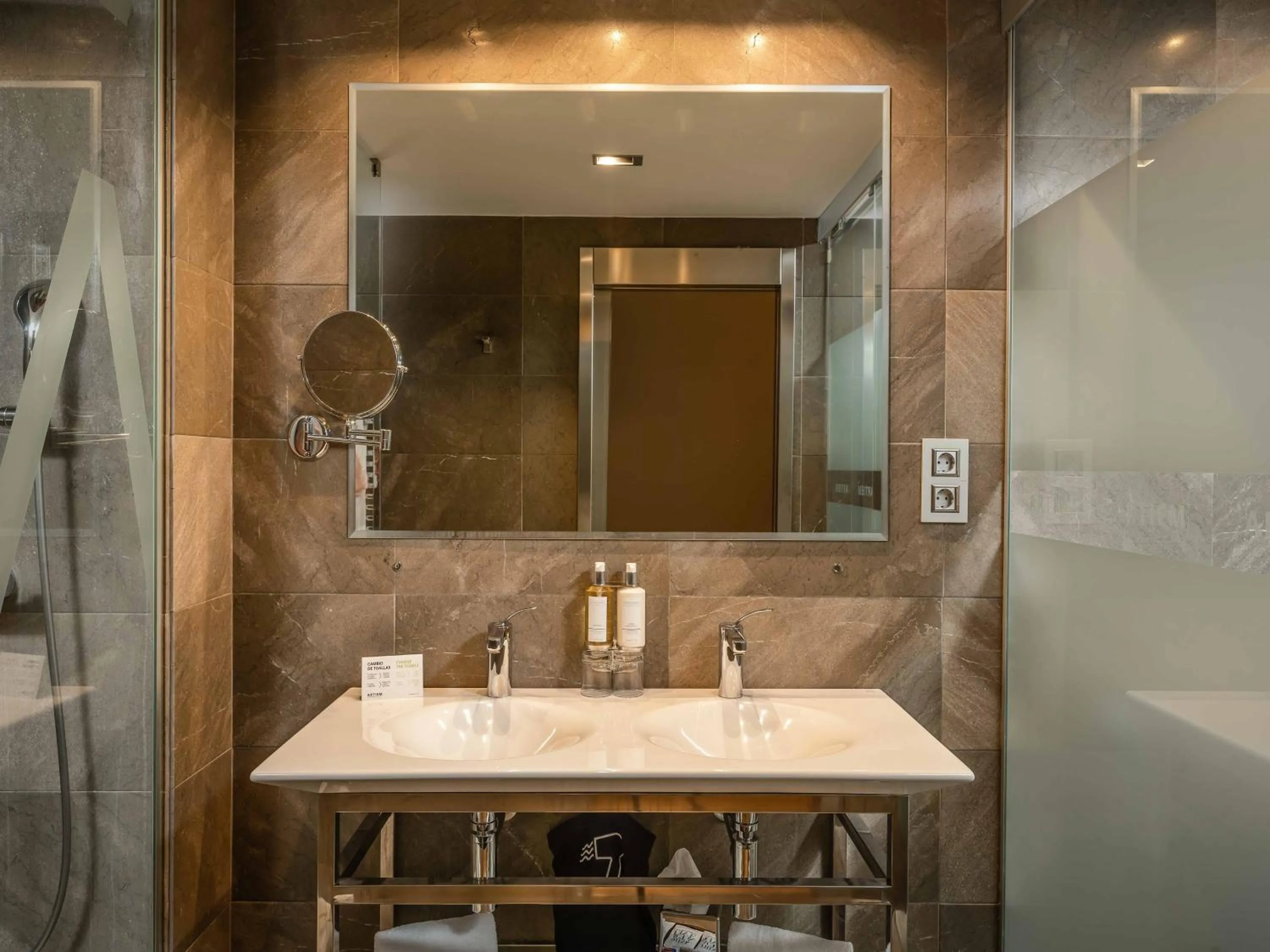 Bathroom in ARTIEM Asturias