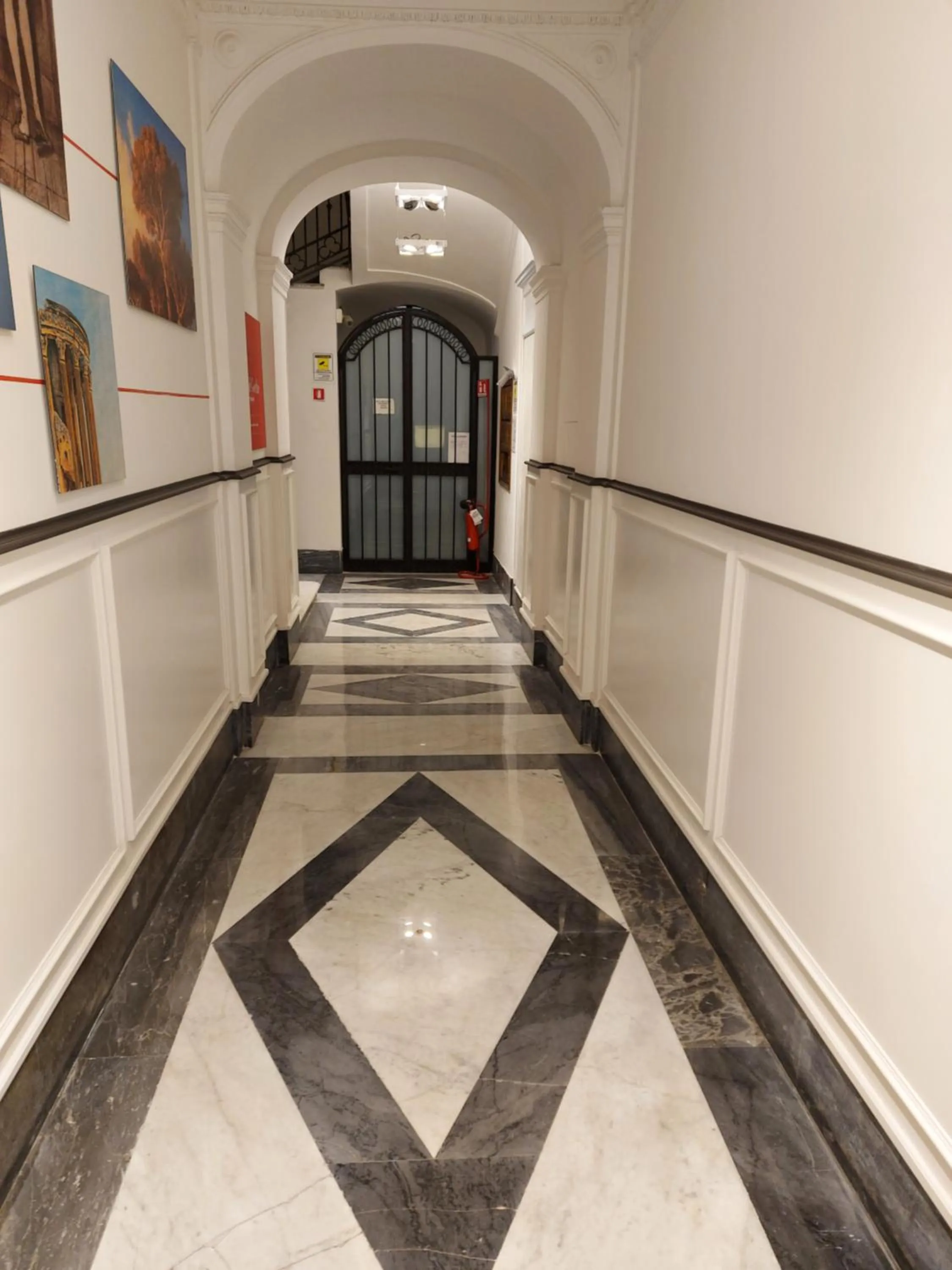Facade/entrance in Residenza Al Corso Suites