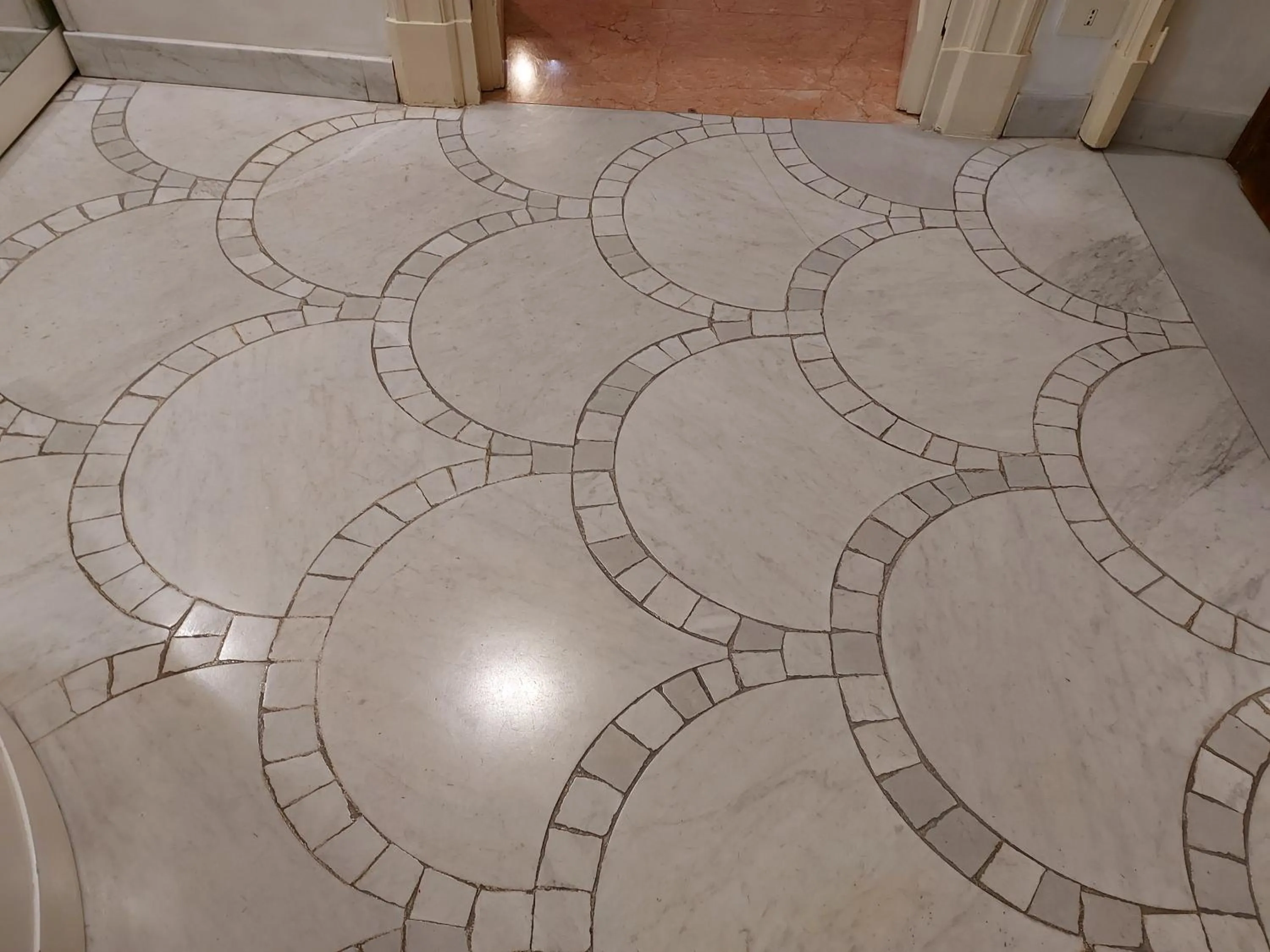 Decorative detail in Residenza Al Corso Suites