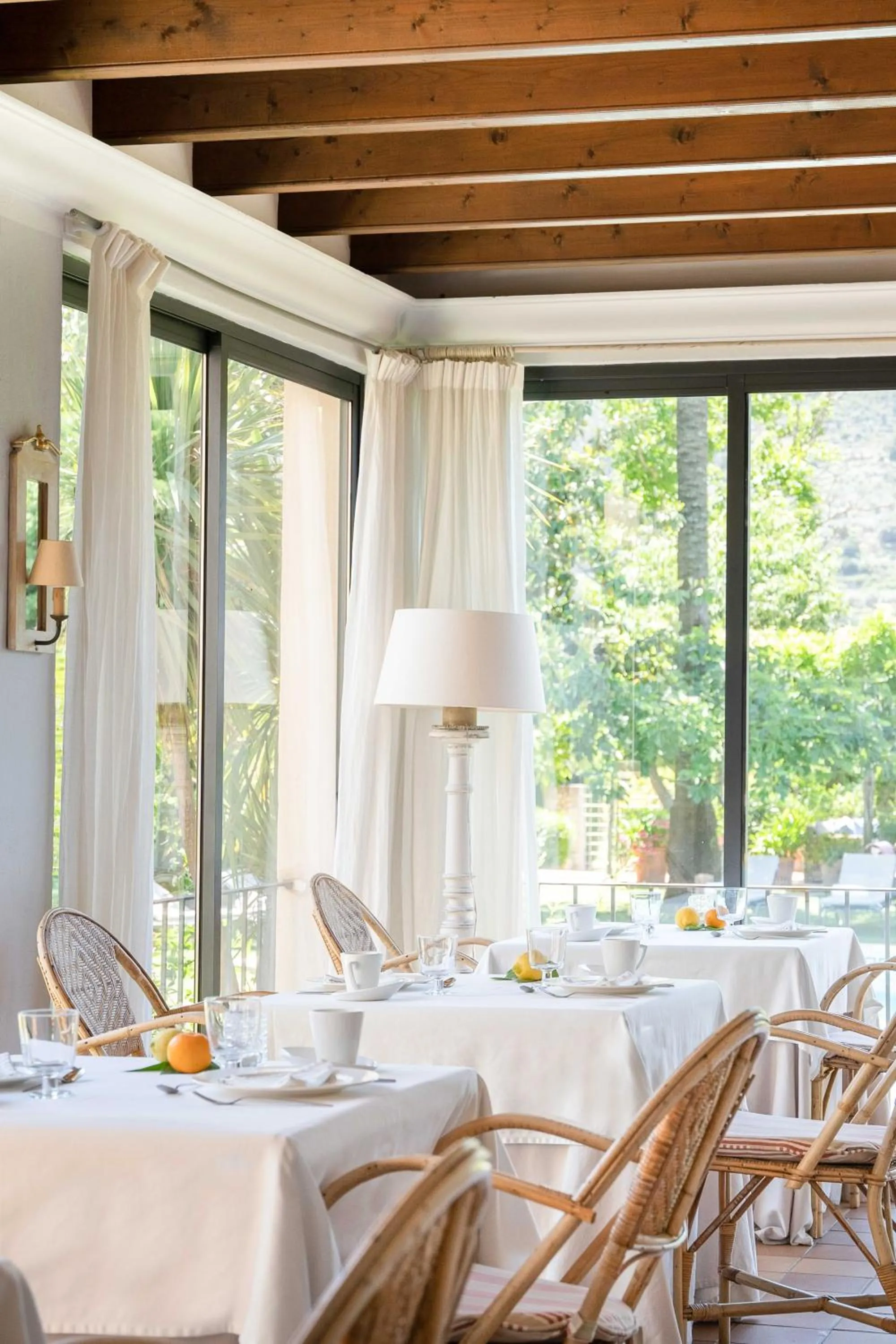 Restaurant/places to eat in Finca Ca'n Quatre