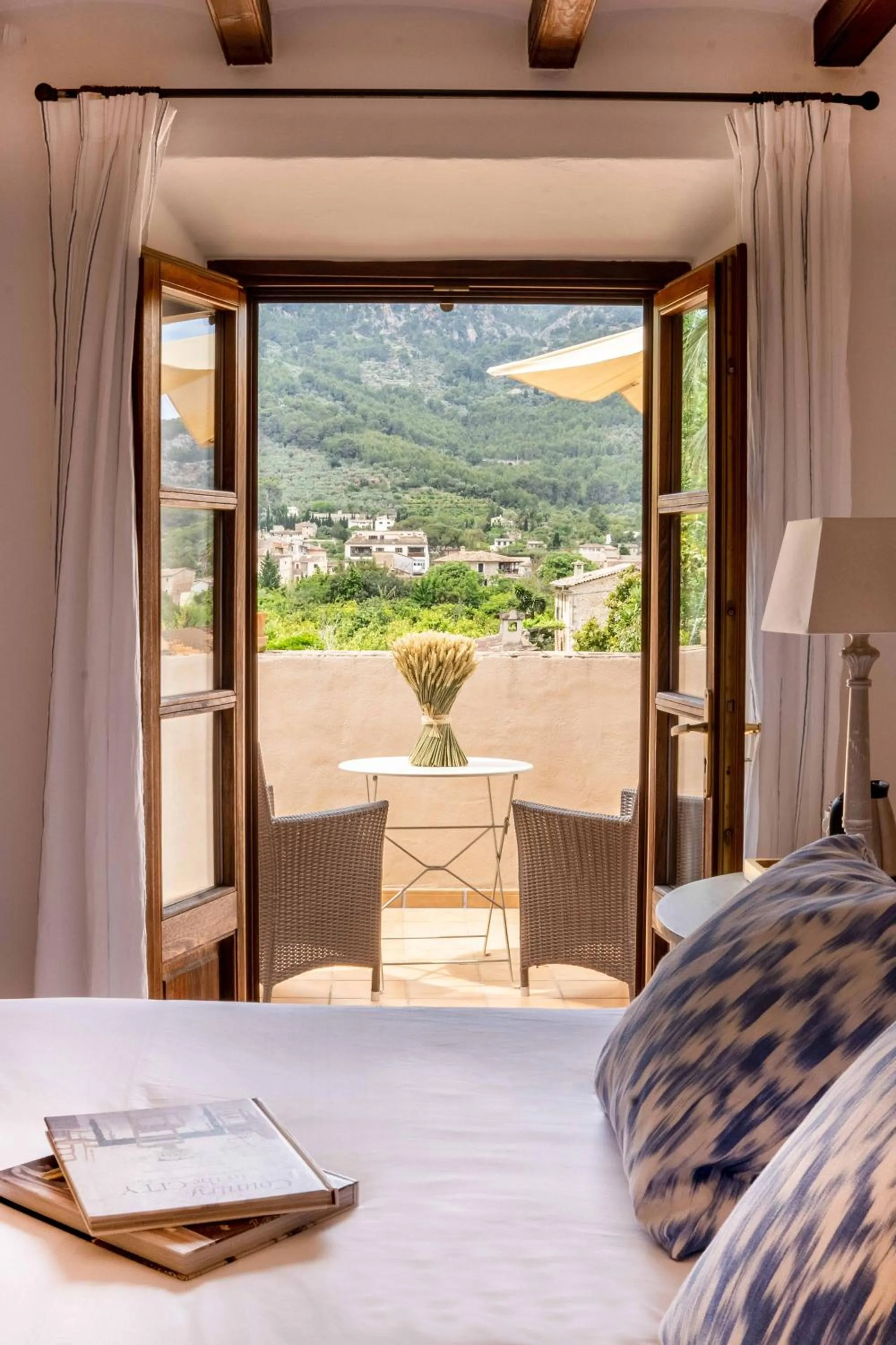 Balcony/Terrace, Bed in Finca Ca'n Quatre