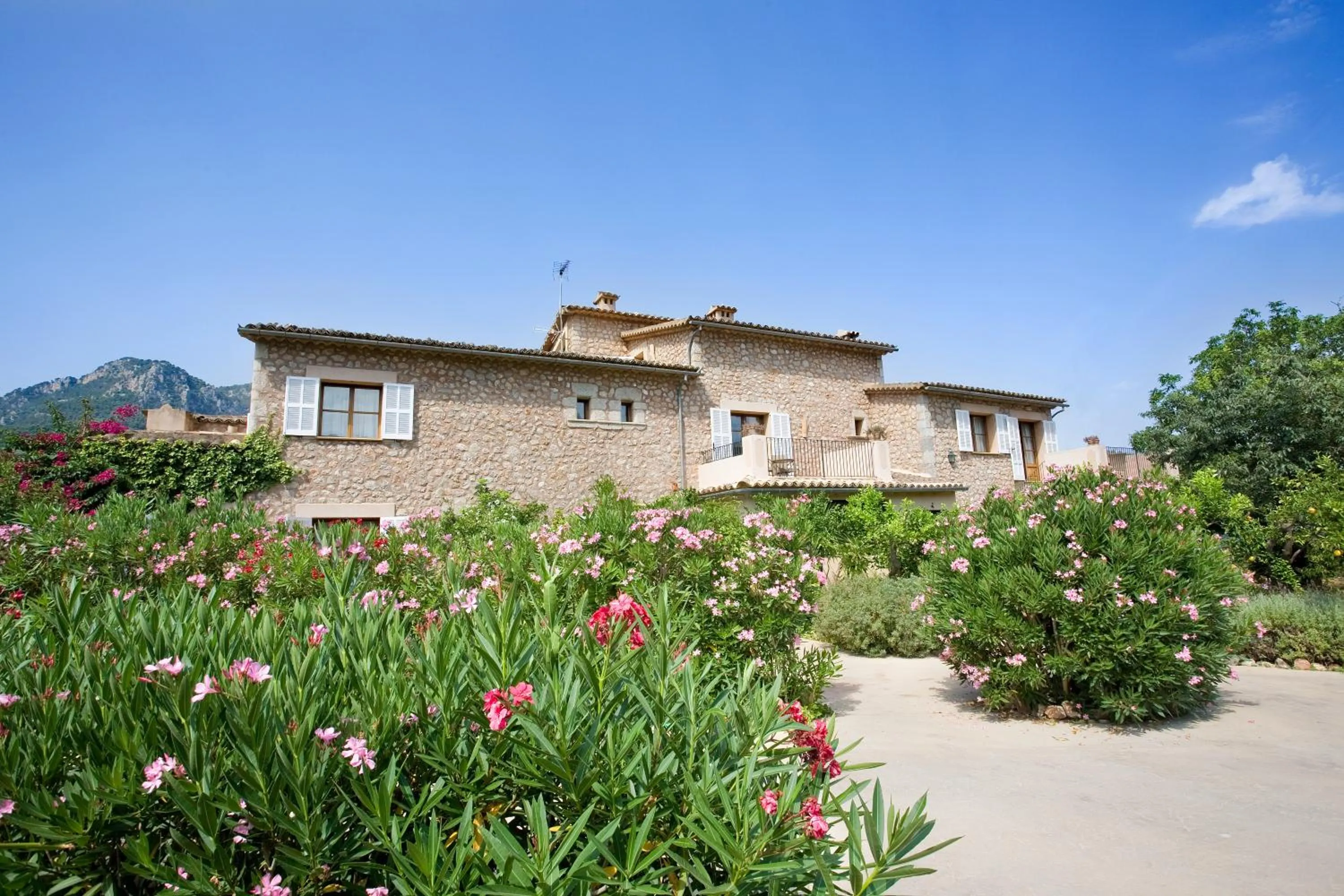 Facade/entrance in Finca Ca'n Quatre