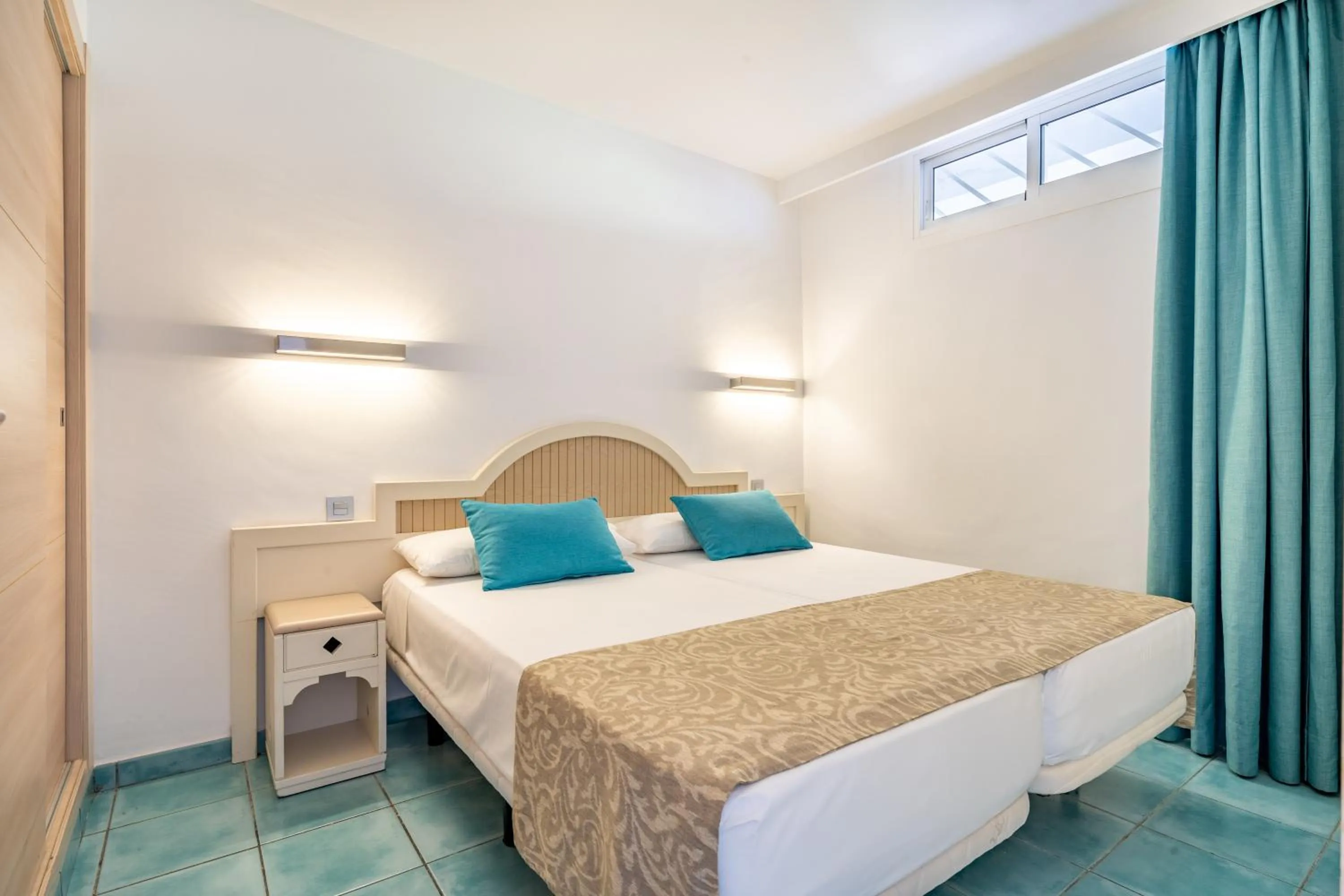 Bed in Apartamentos Cabau Cala Dor