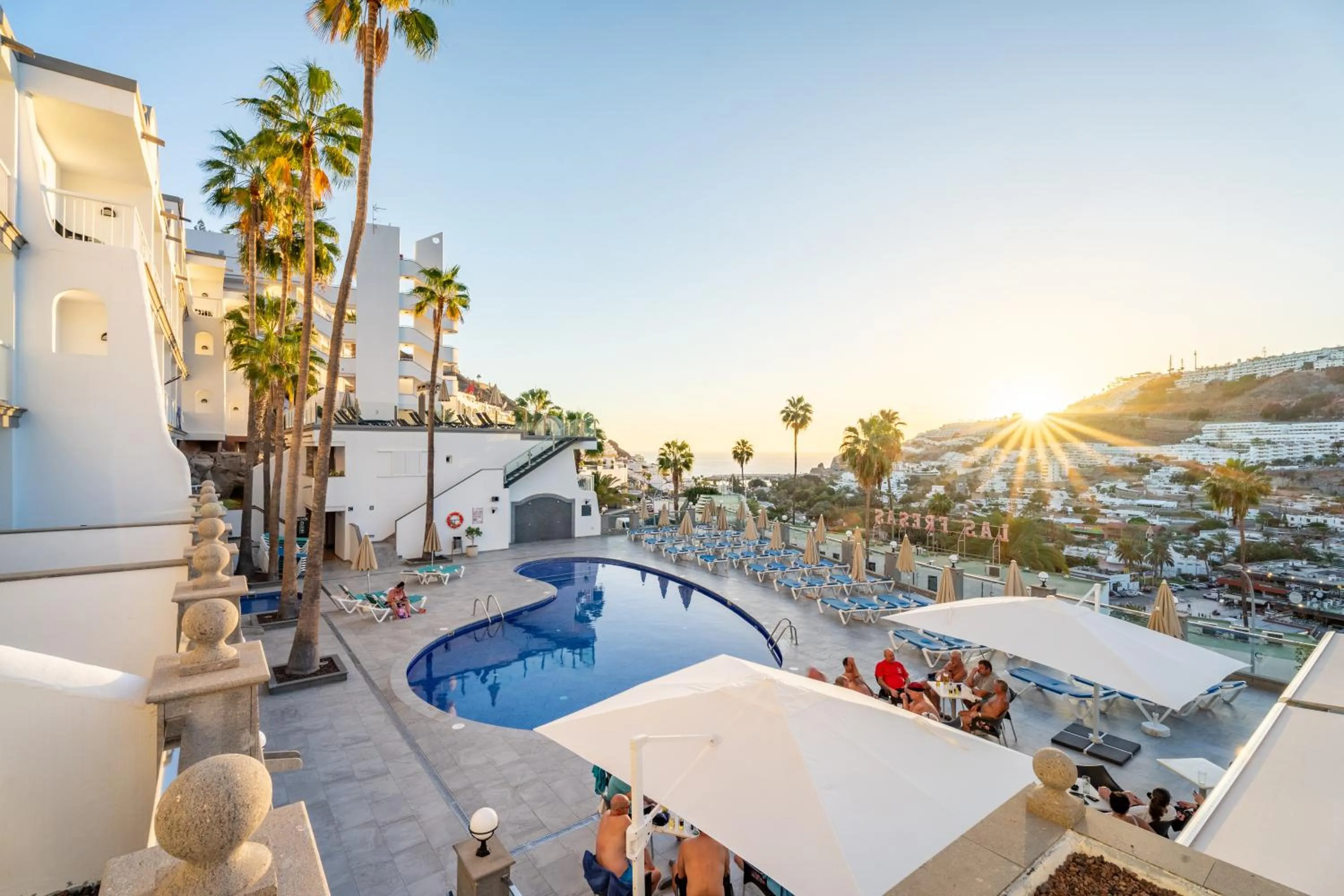 Property building in Apartamentos Cabau Cala Dor