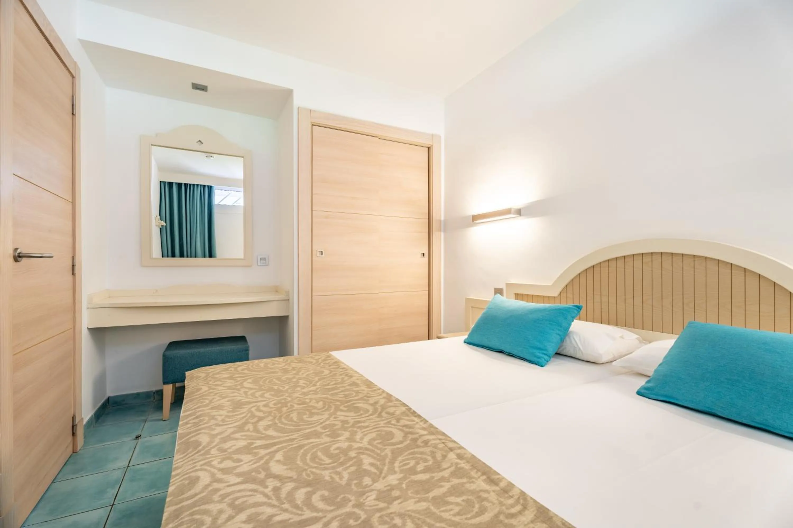 Bed in Apartamentos Cabau Cala Dor