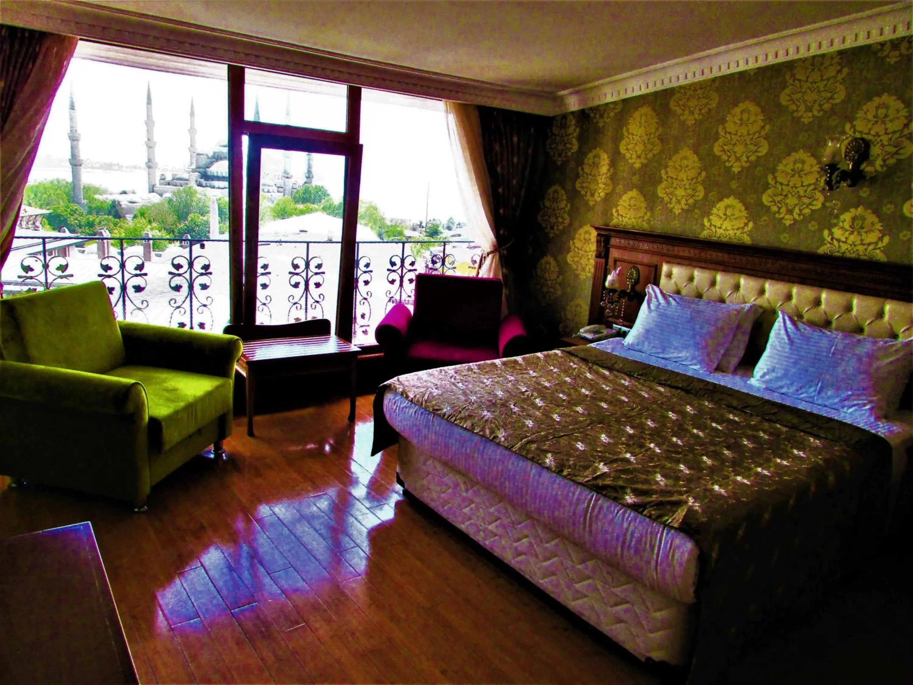 Photo of the whole room in Lausos Hotel Sultanahmet