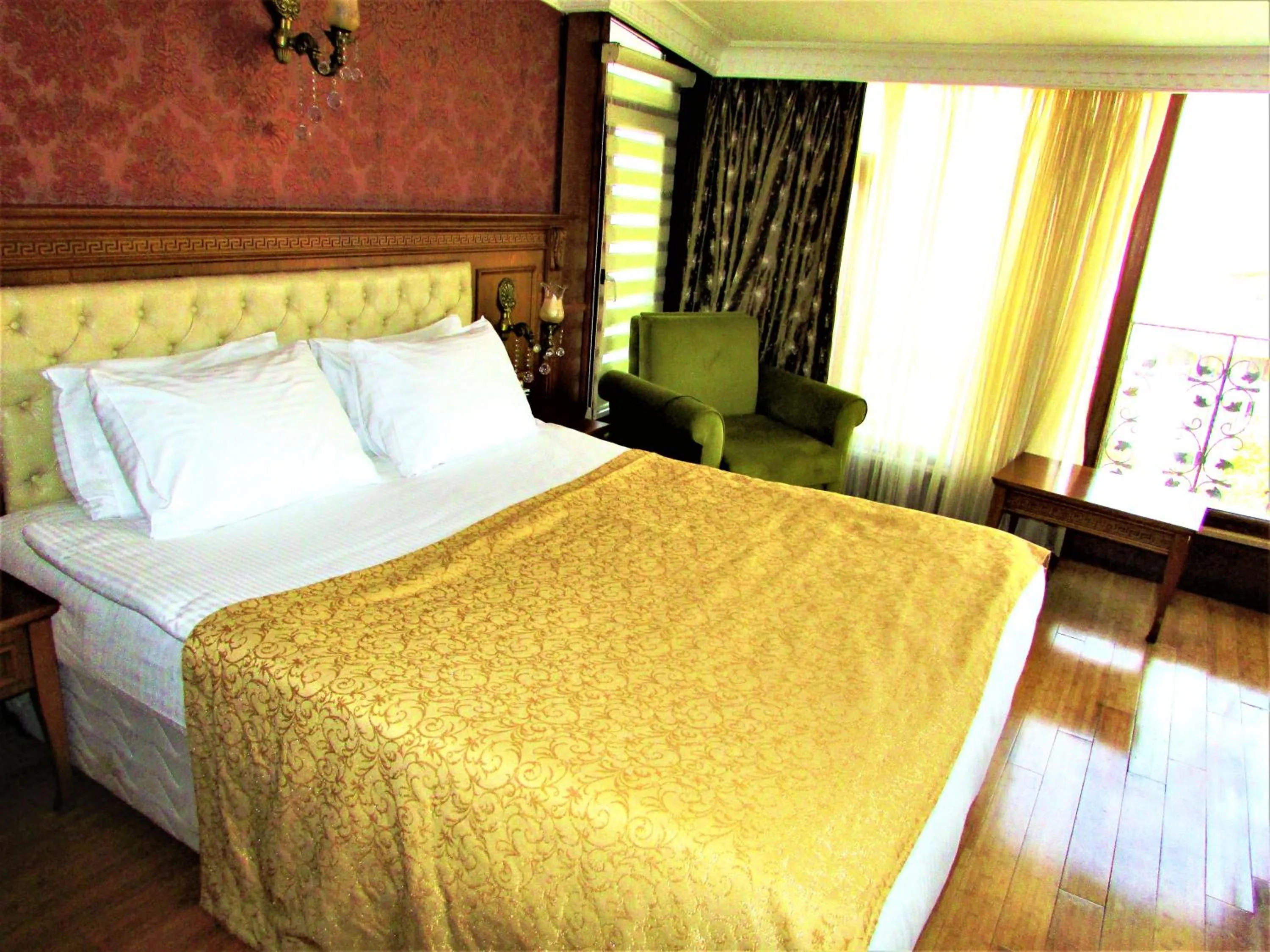 Photo of the whole room in Lausos Hotel Sultanahmet