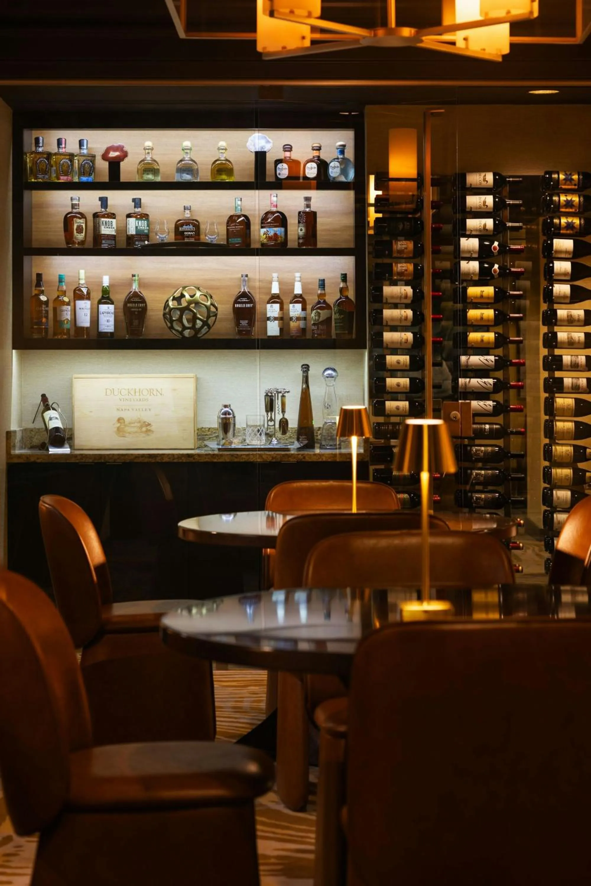 Lounge or bar in Wichita Marriott