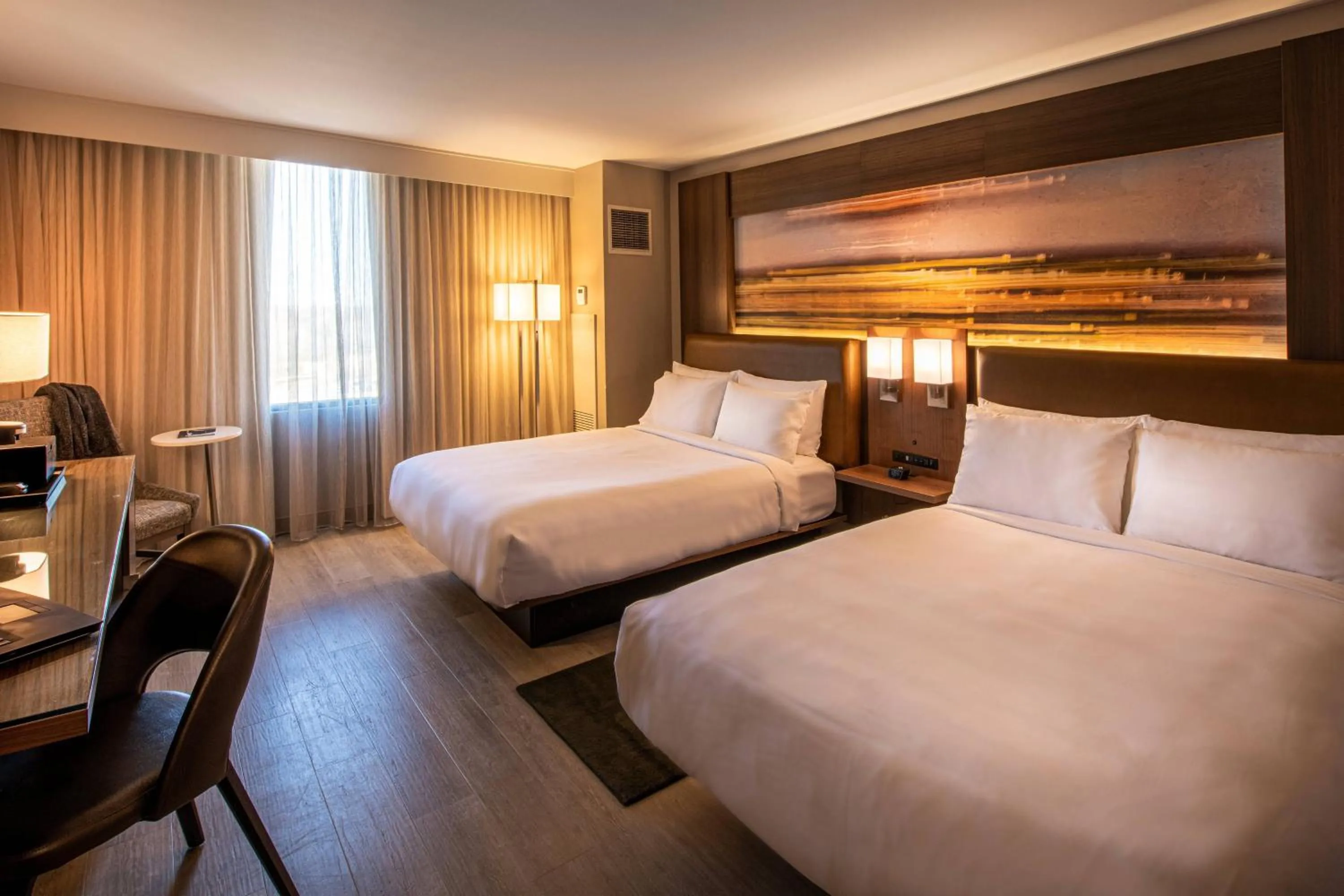 Photo of the whole room, Bed in Wichita Marriott