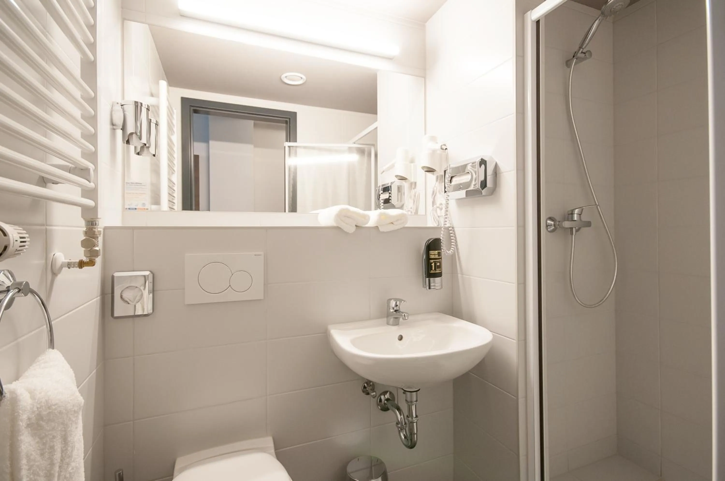 Toilet in a&o Bremen Hauptbahnhof