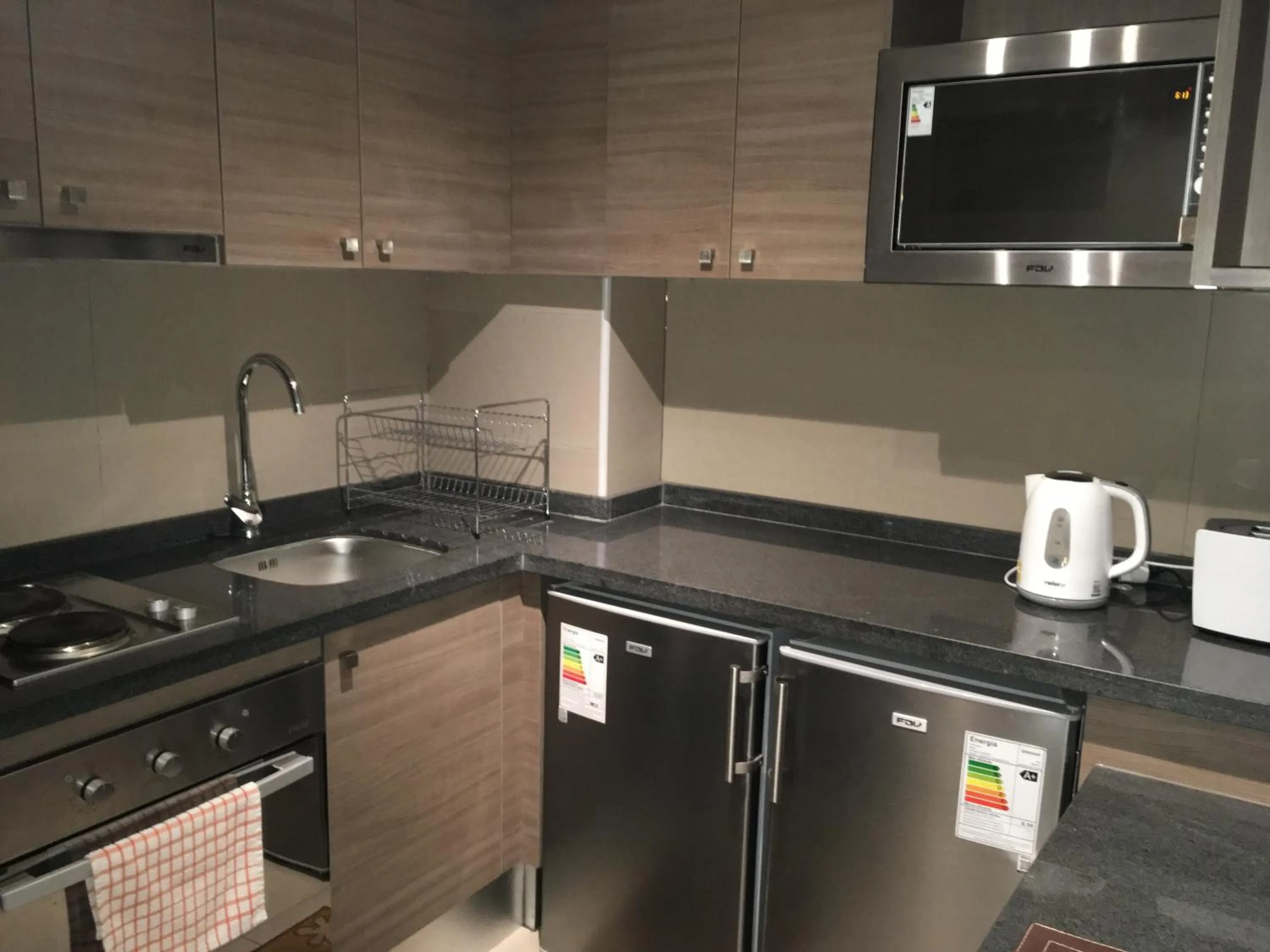 Moneda Express Apart