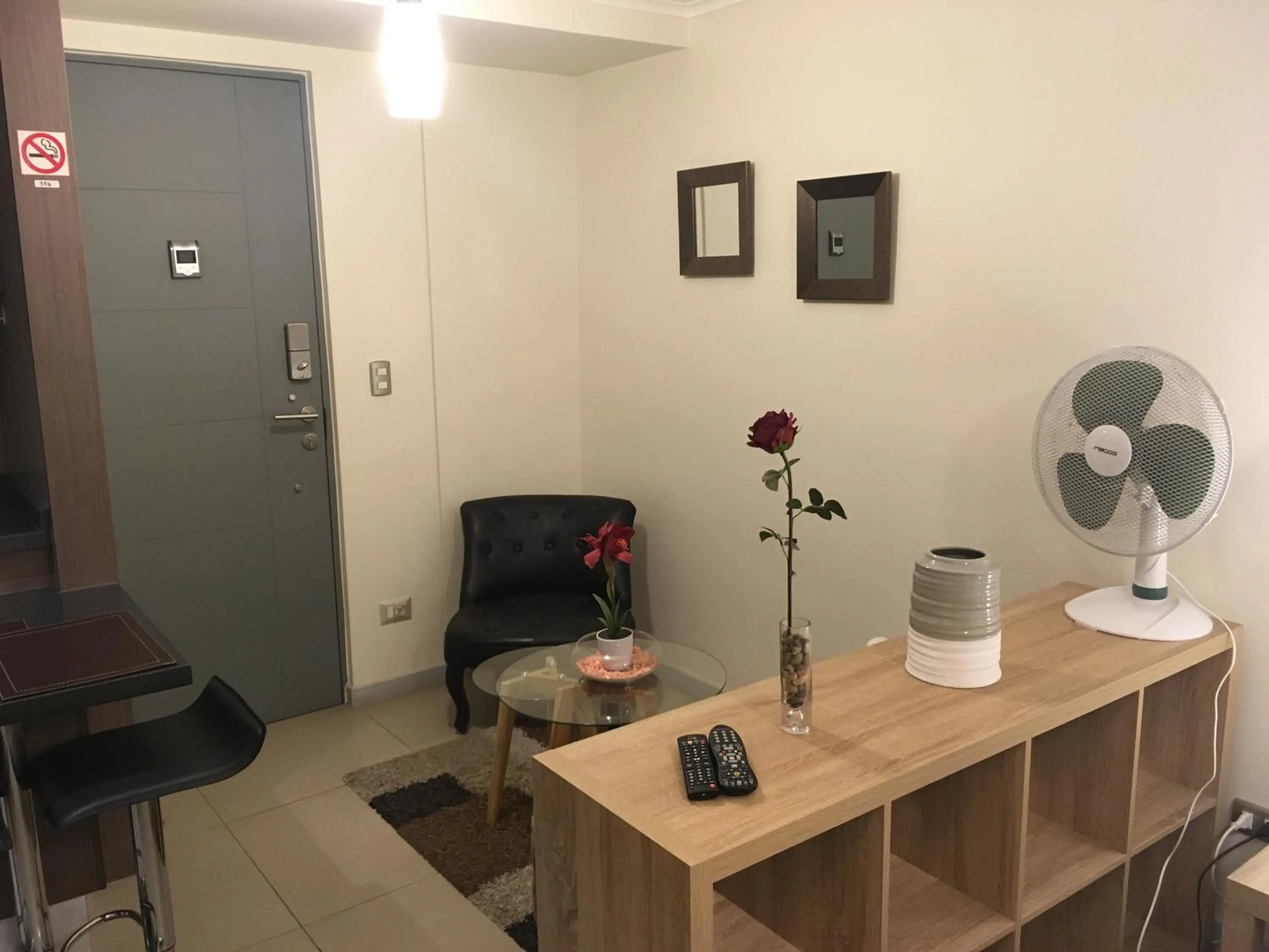 Moneda Express Apart