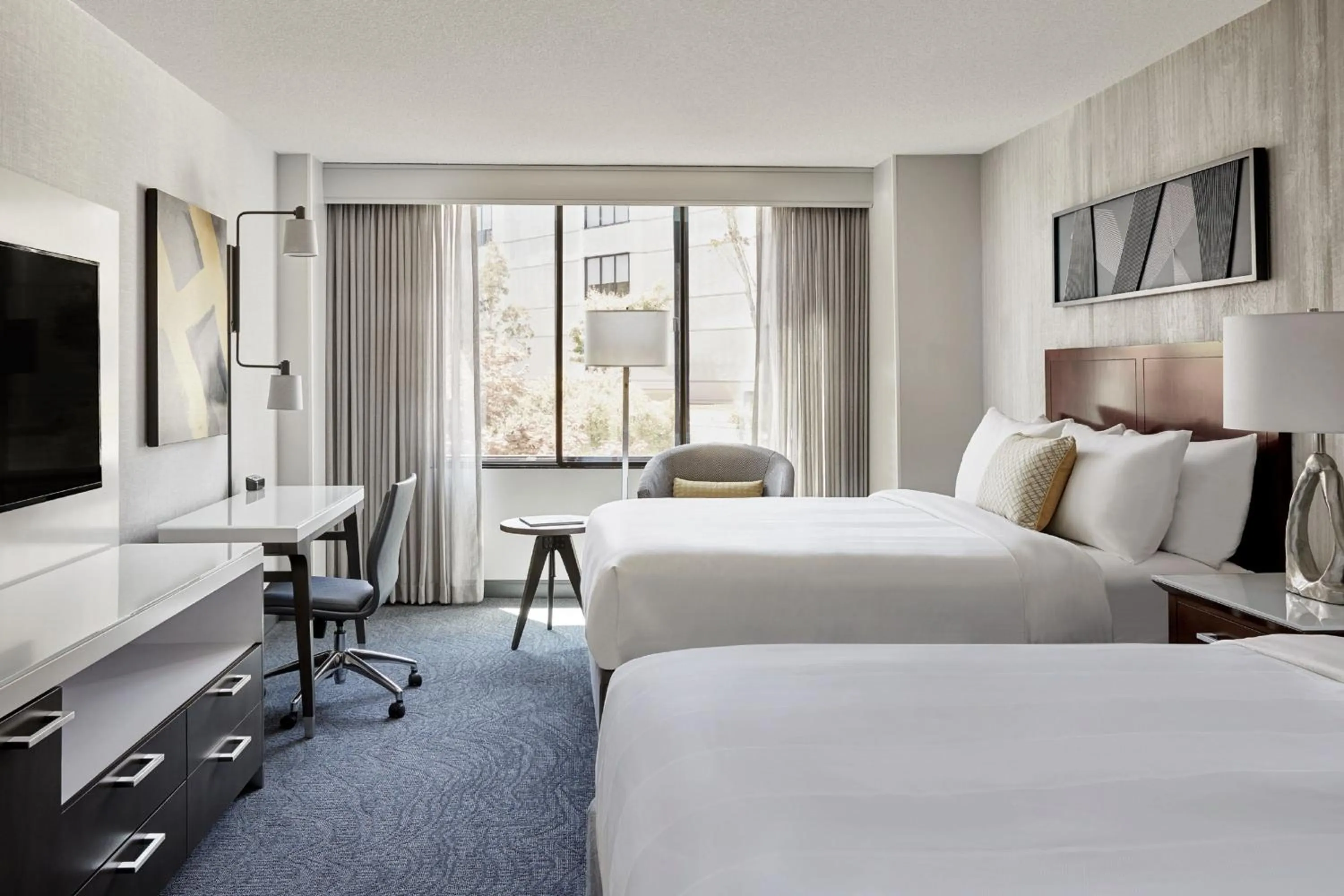 Photo of the whole room, Bed in San Francisco Marriott Fisherman's Wharf