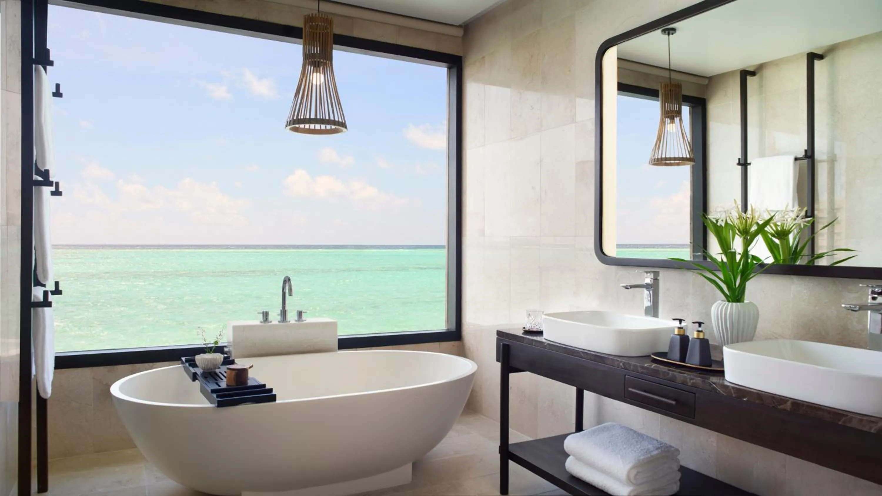 Bath in Anantara Veli Maldives Resort