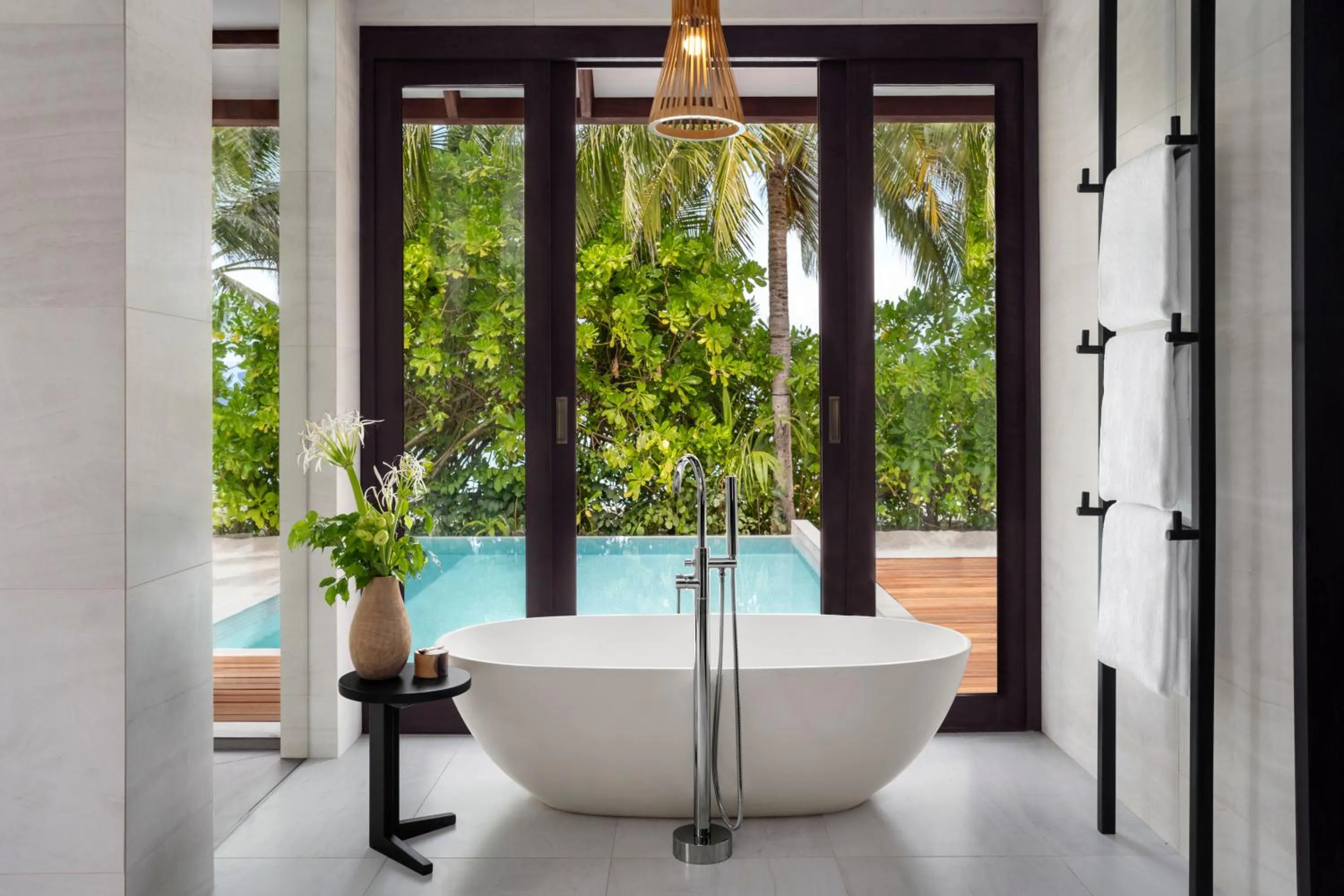 Bathroom in Anantara Veli Maldives Resort