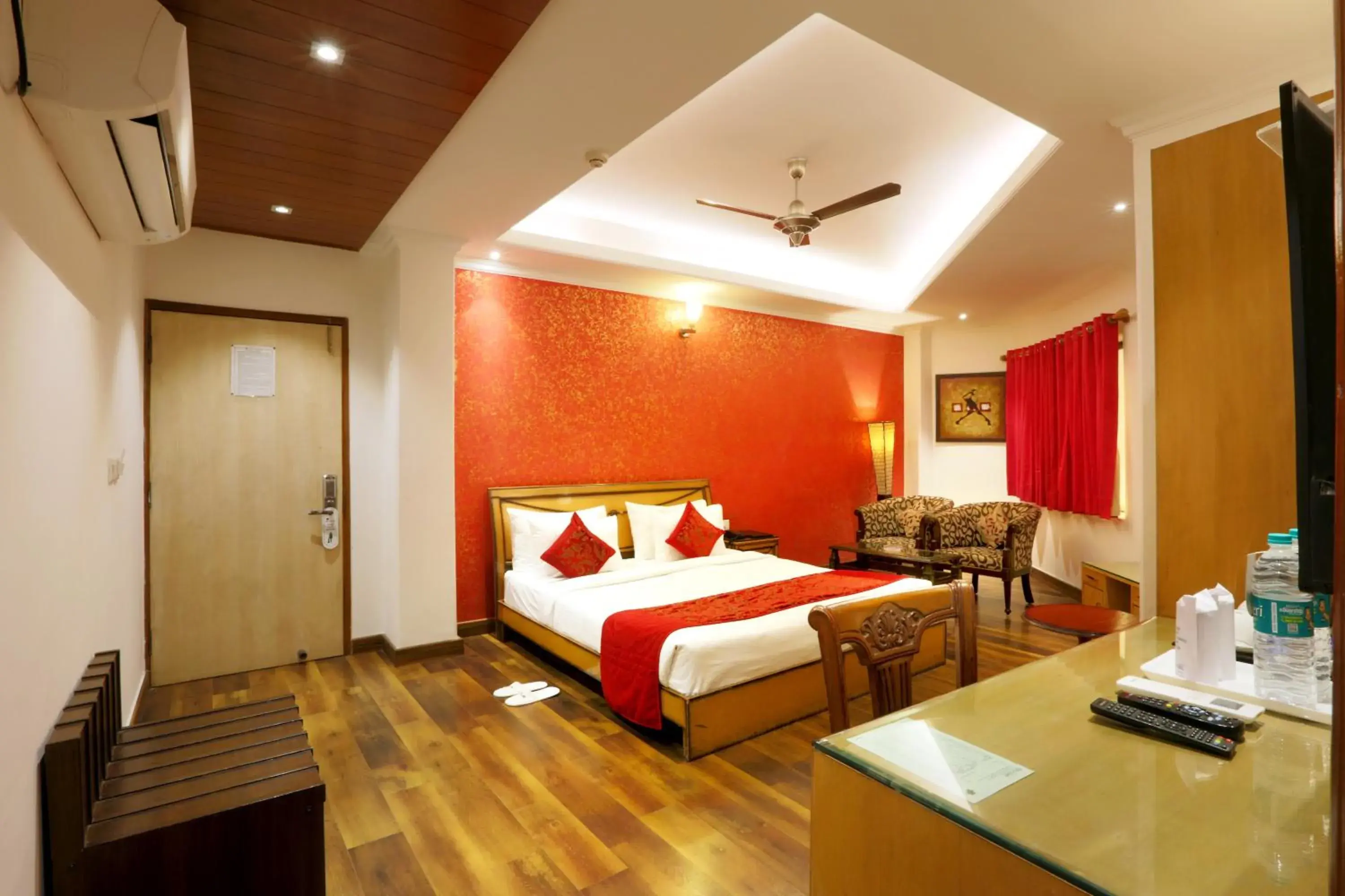 Suite in Airport Hotel Le Seasons New Delhi Suite in Airport Hotel Le Seasons New Delhi