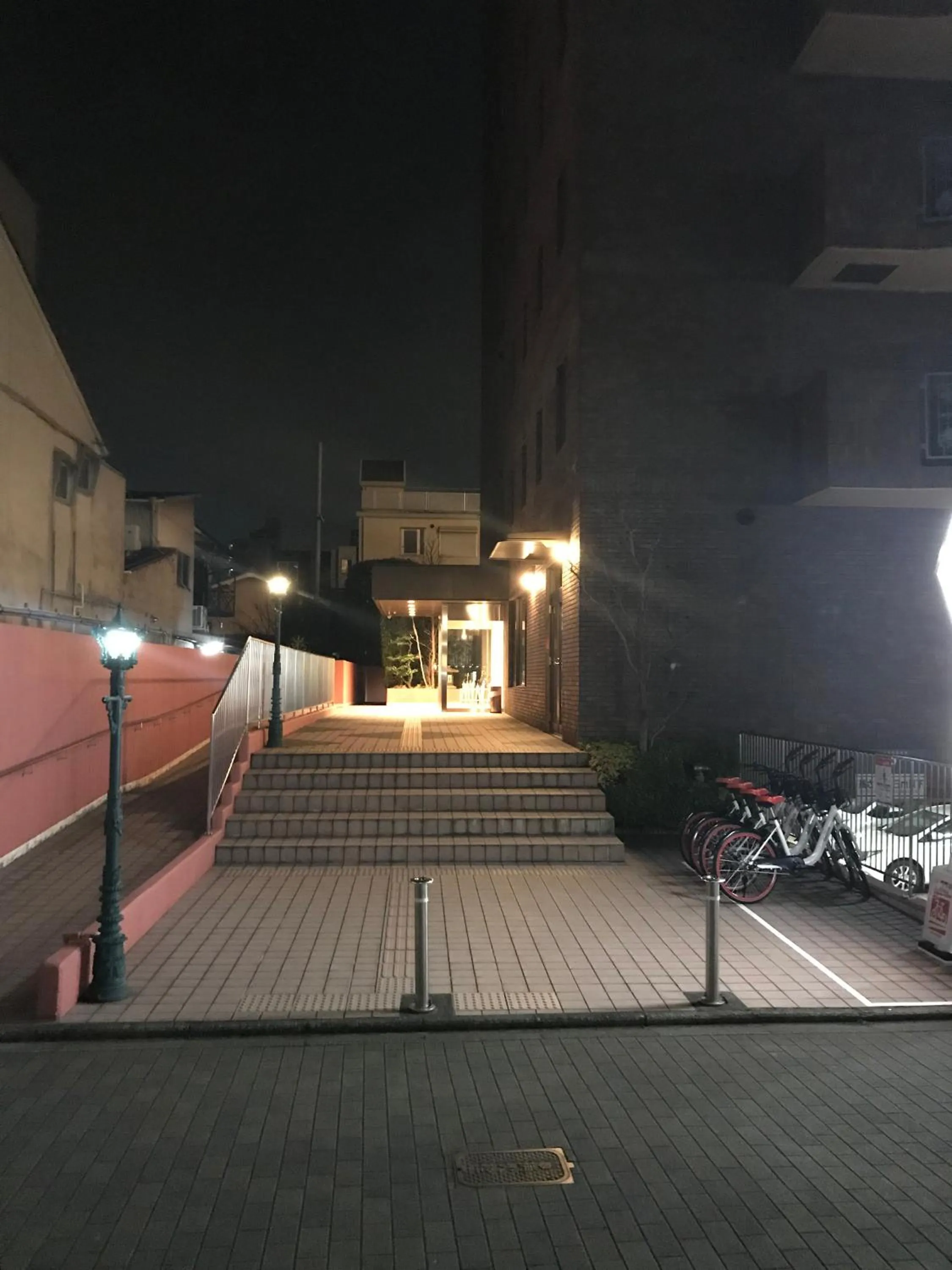 Facade/entrance in Kyoto Horikawa Inn