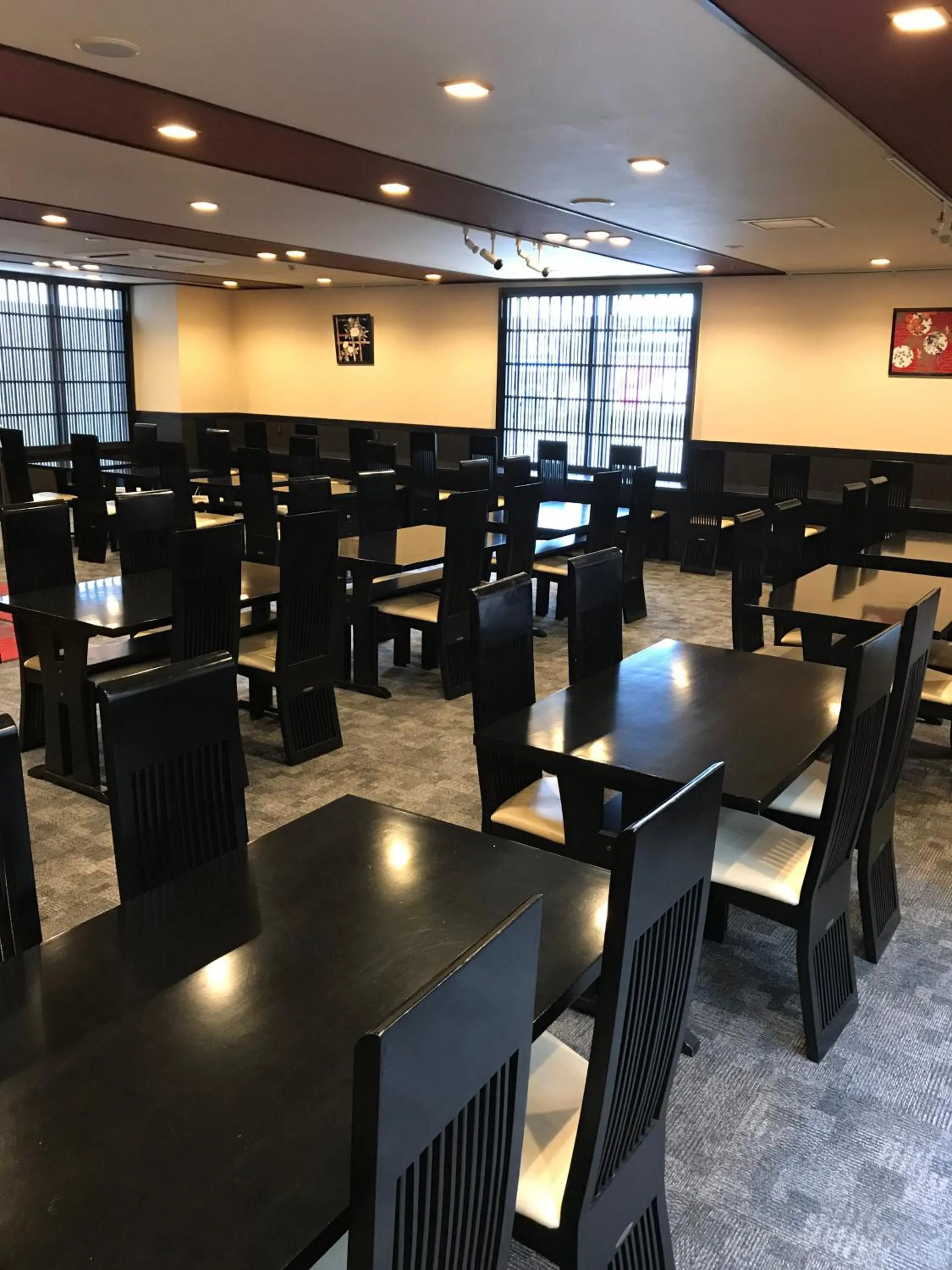 Restaurant/Places to Eat in Kyoto Horikawa Inn