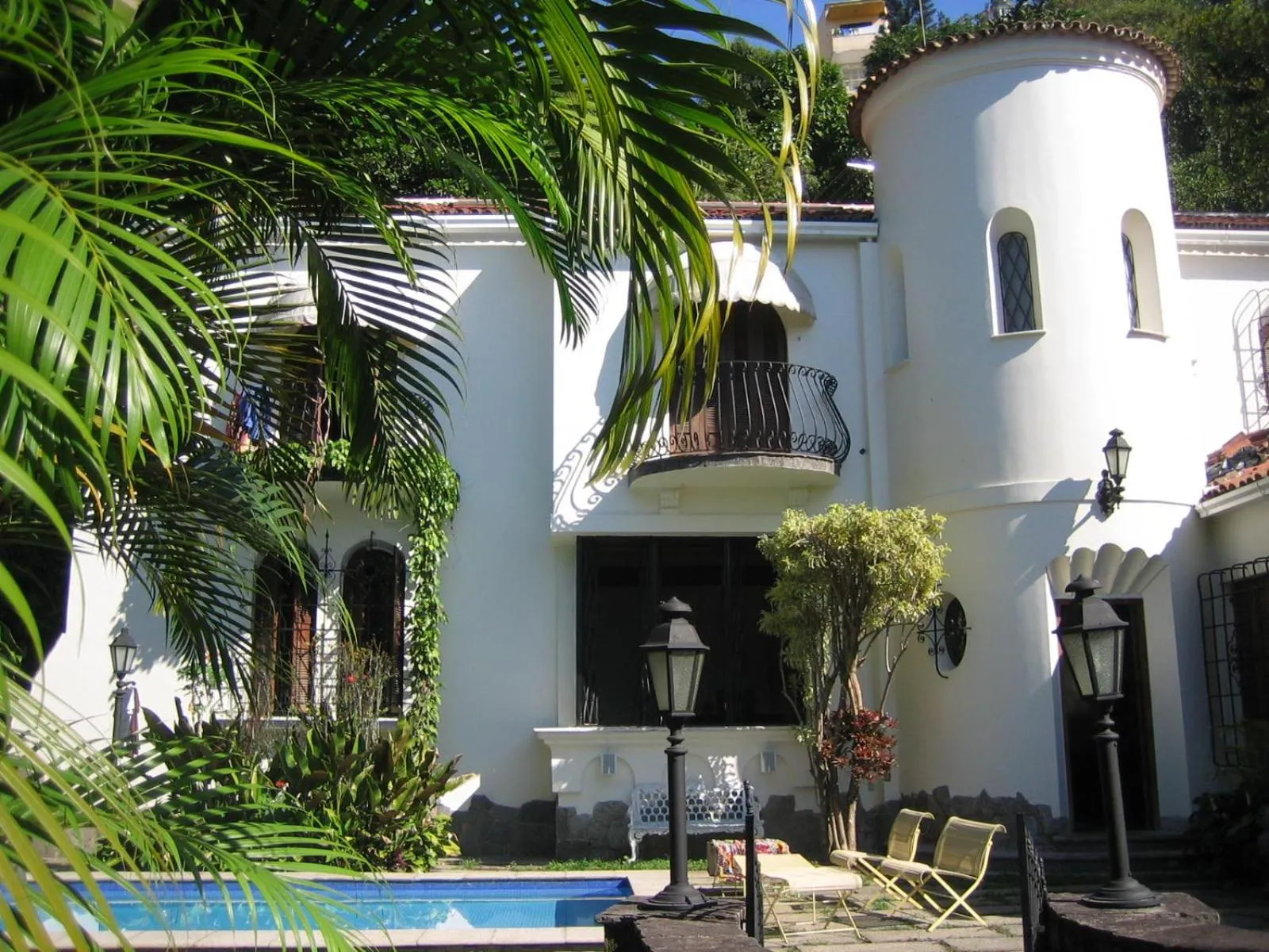 Property building in Casa Beleza